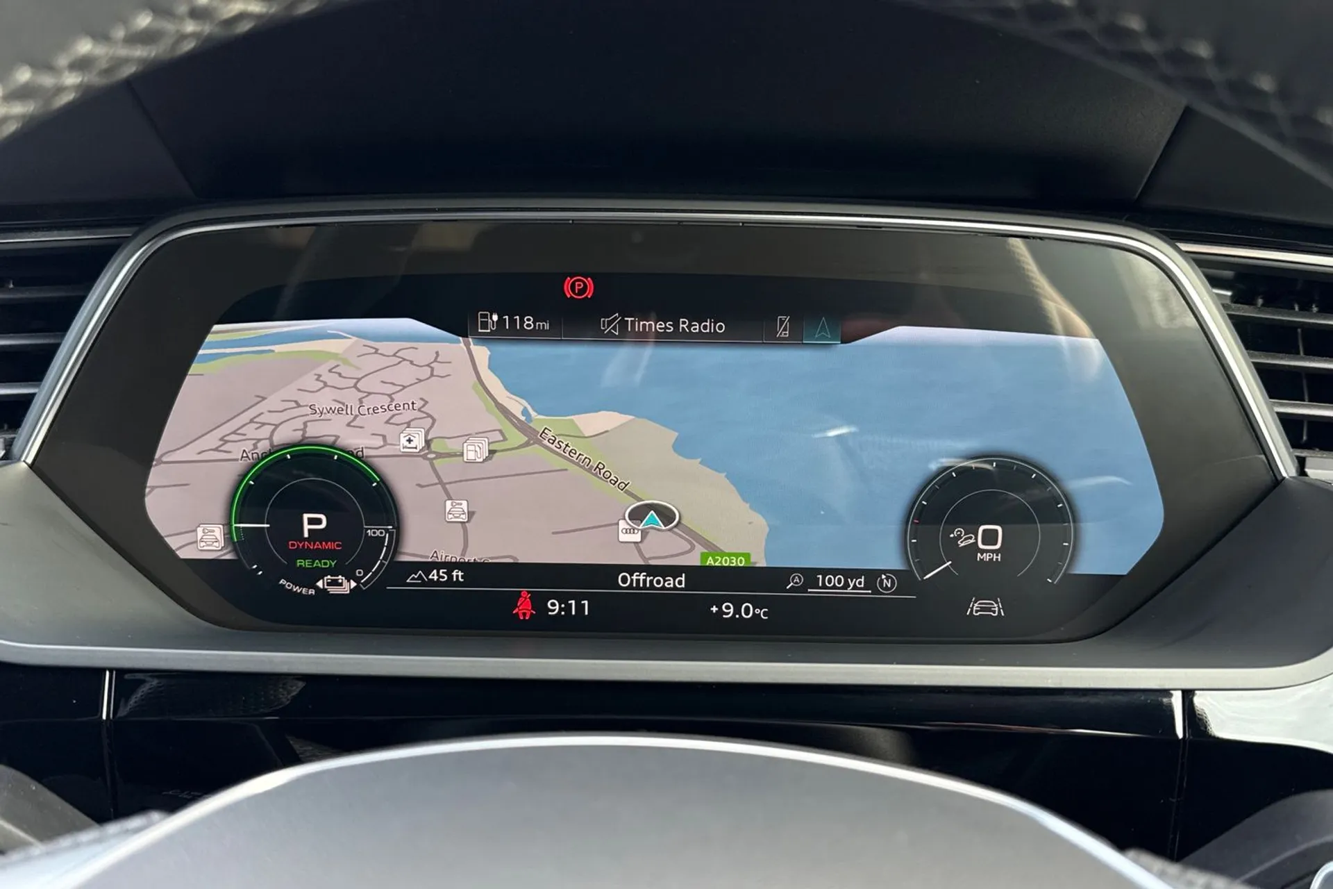 Audi e-tron thumbnail image number 12