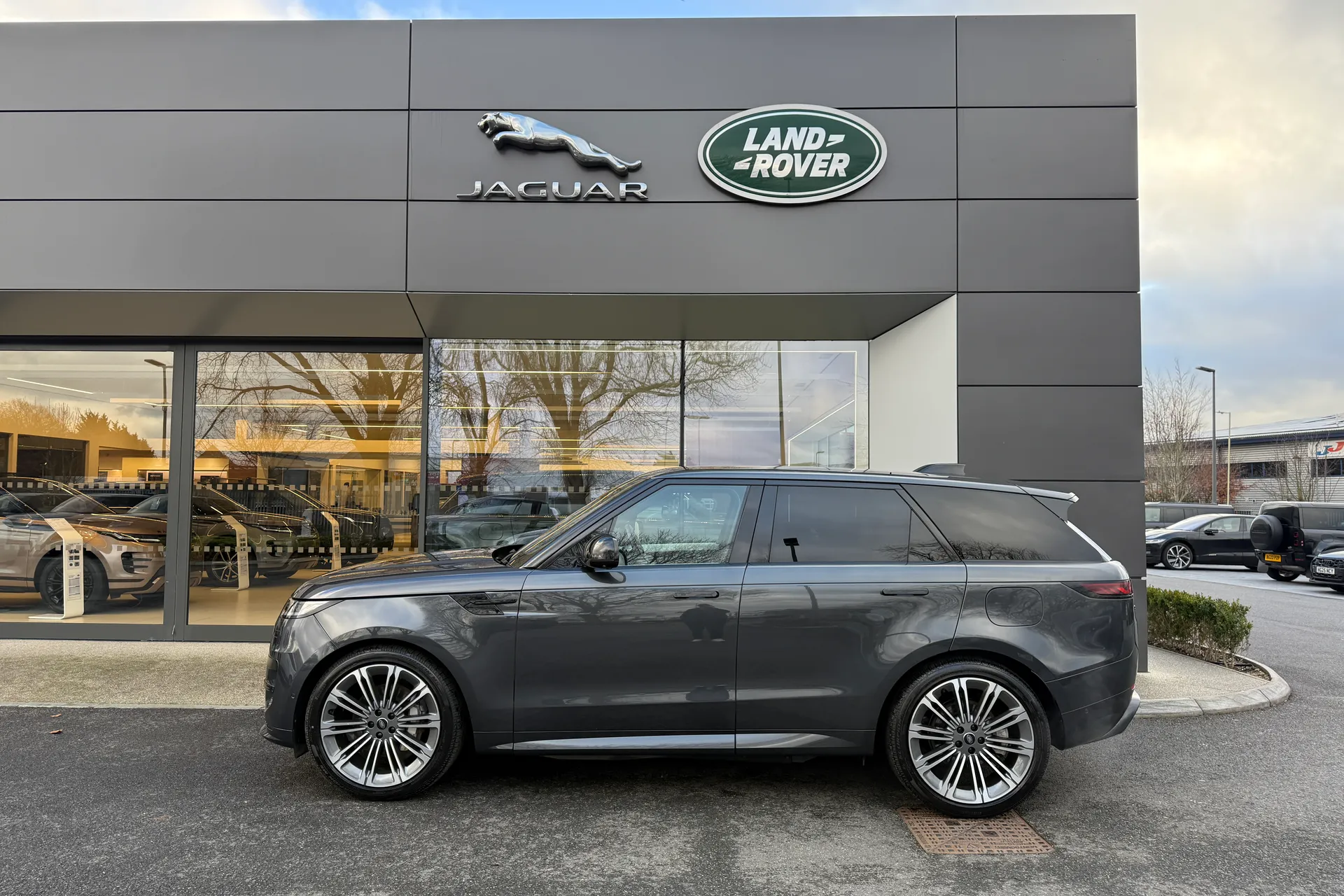 LAND ROVER RANGE ROVER SPORT thumbnail image number 26