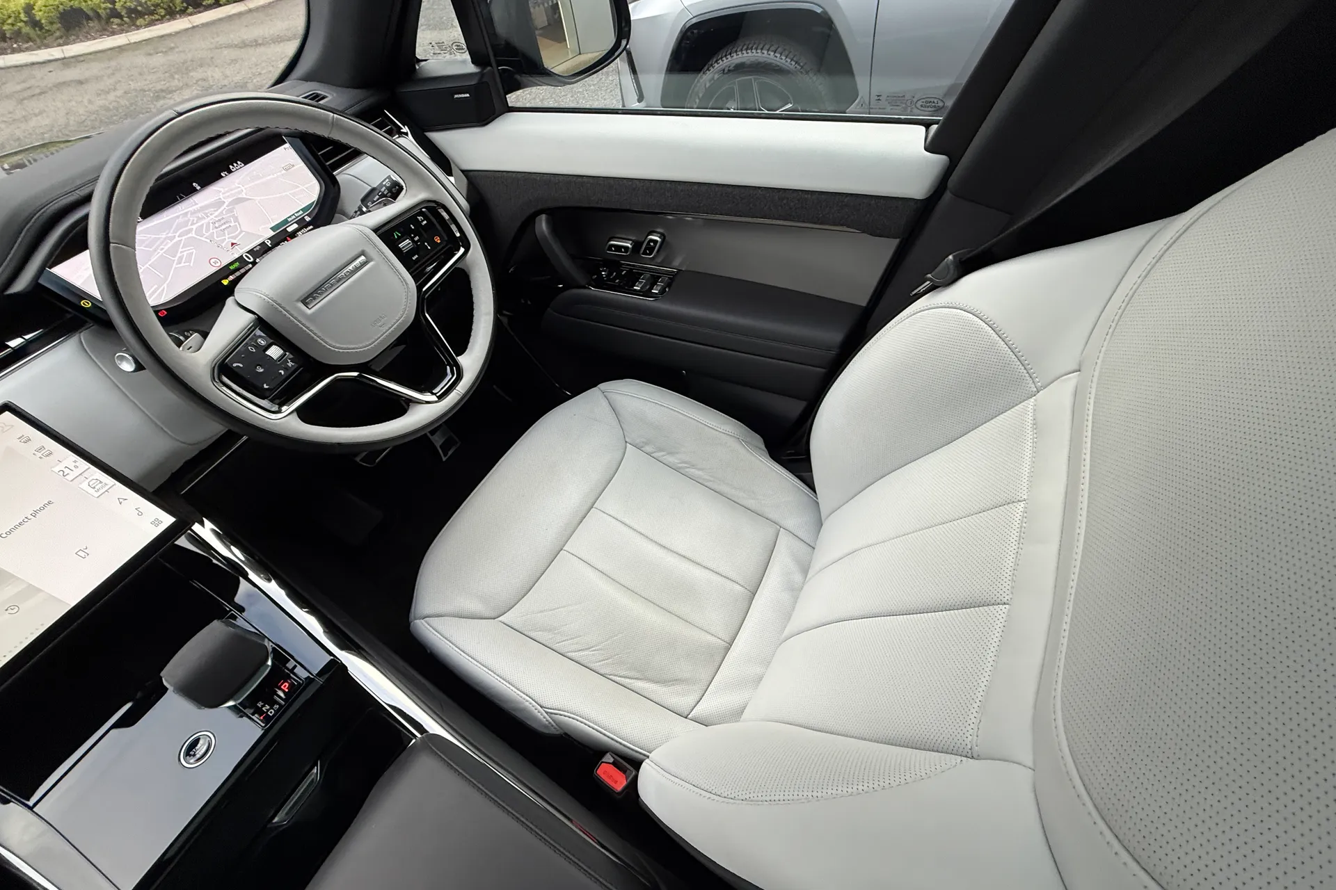 LAND ROVER RANGE ROVER SPORT thumbnail image number 13