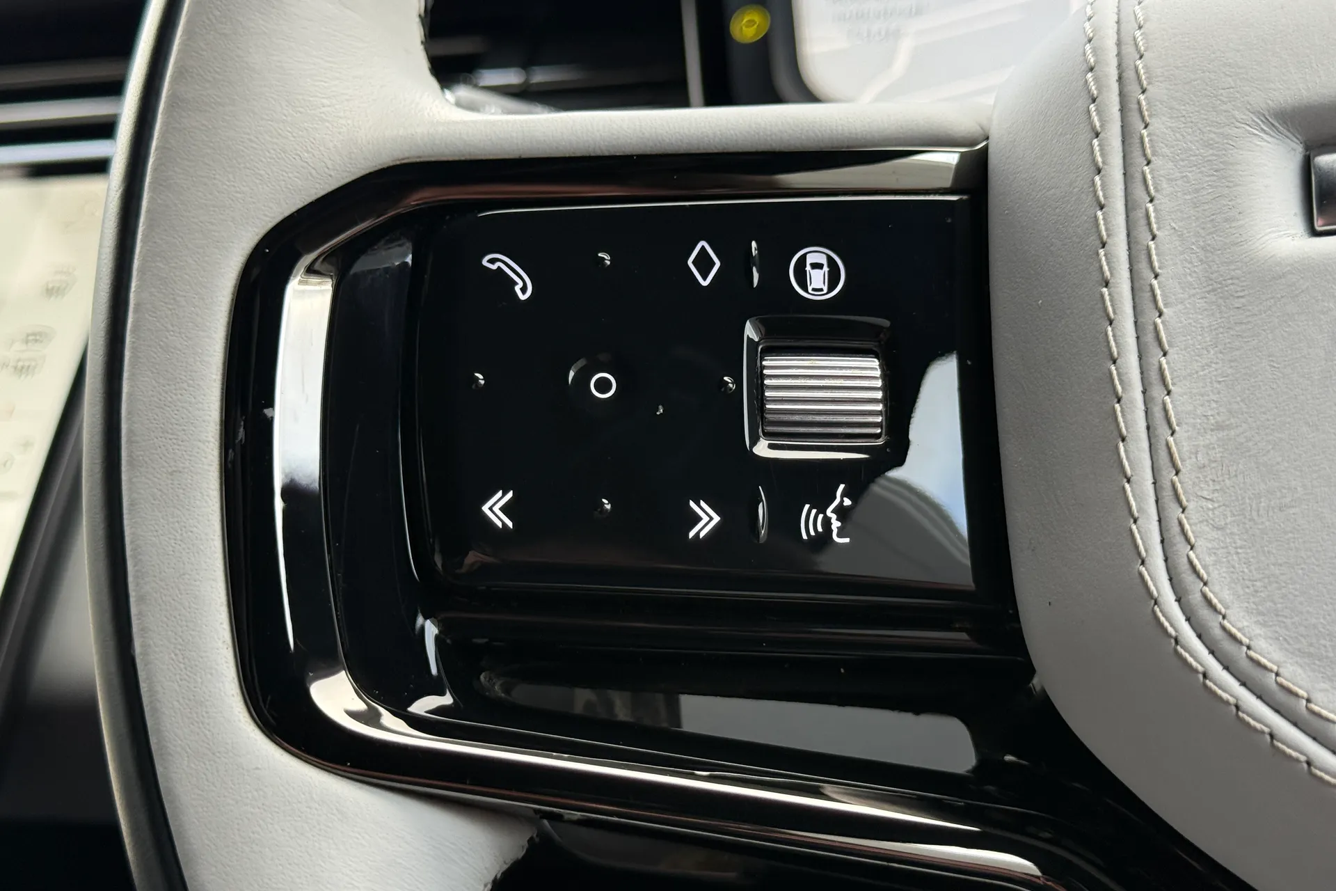 LAND ROVER RANGE ROVER SPORT thumbnail image number 25