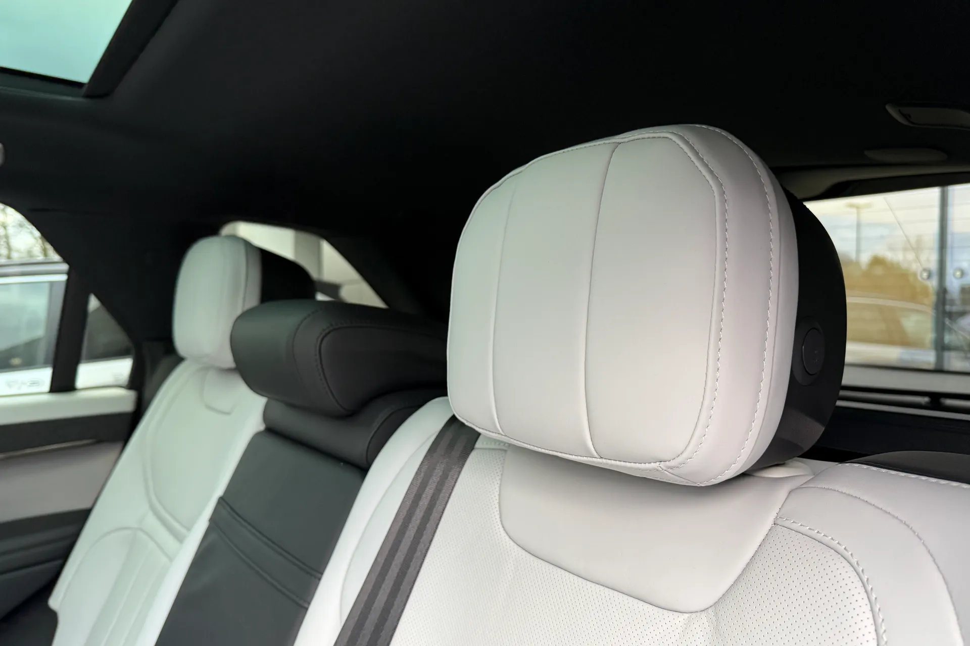 LAND ROVER RANGE ROVER SPORT thumbnail image number 48