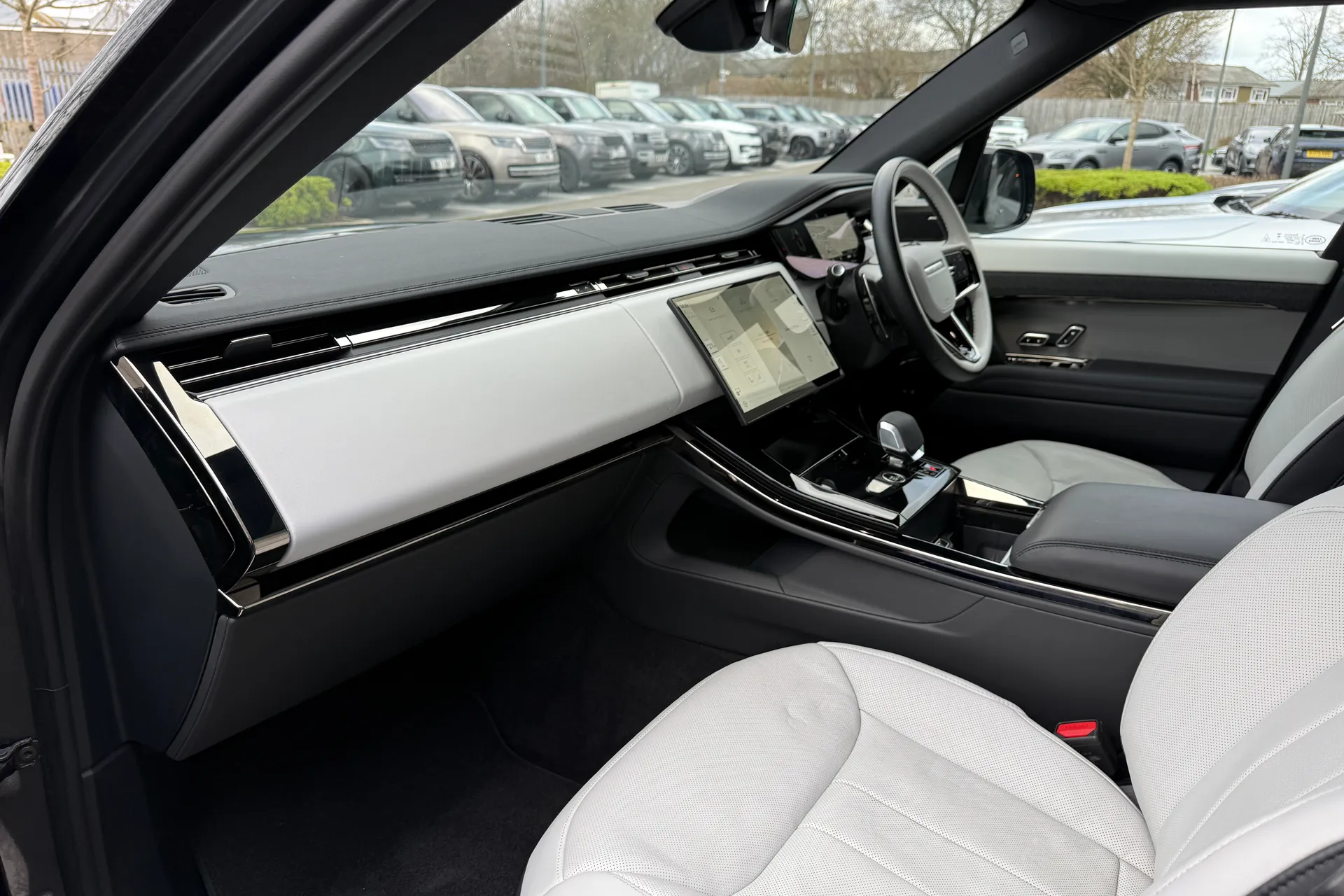 LAND ROVER RANGE ROVER SPORT thumbnail image number 46