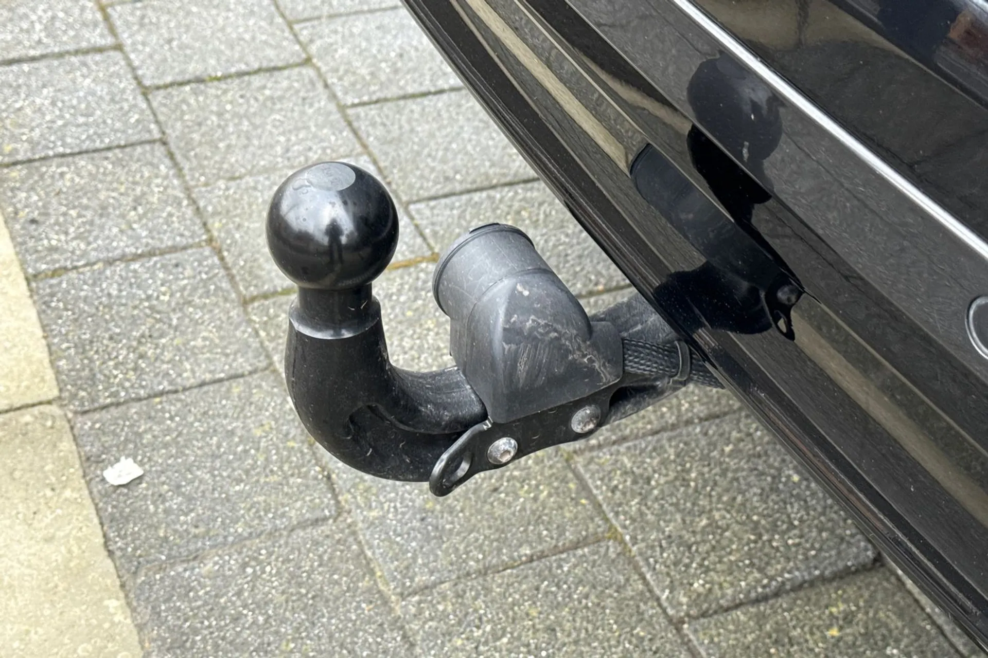 Jaguar F-PACE thumbnail image number 13