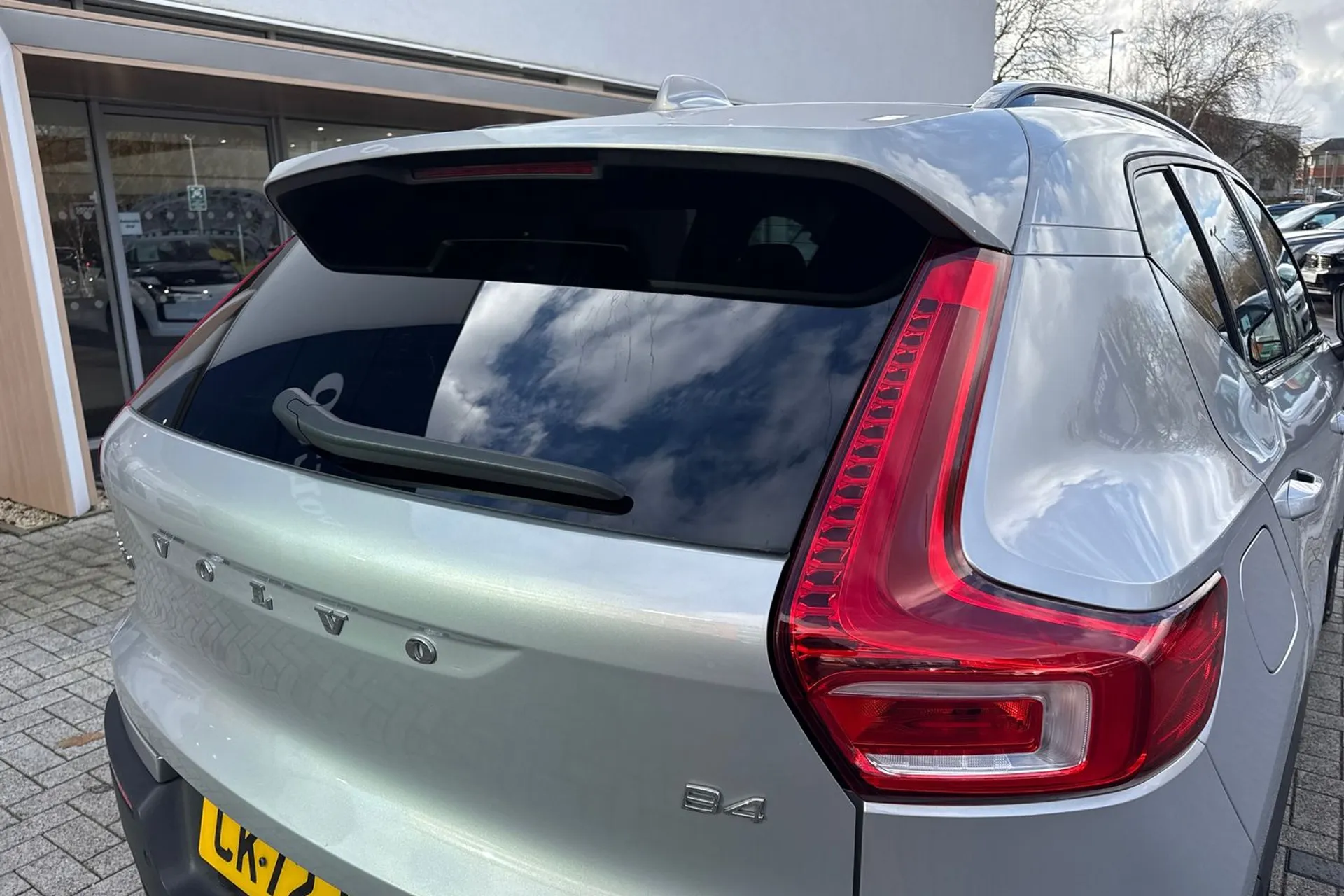 Volvo XC40 thumbnail image number 16