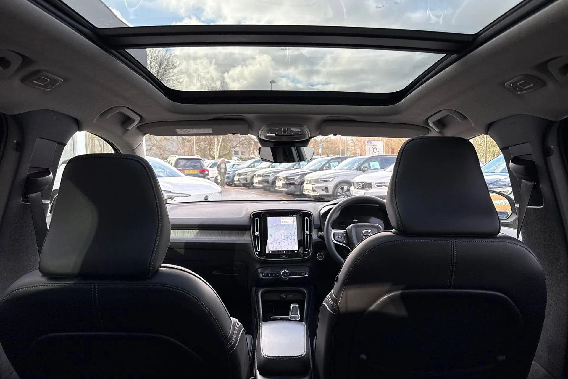 Volvo XC40 thumbnail image number 22