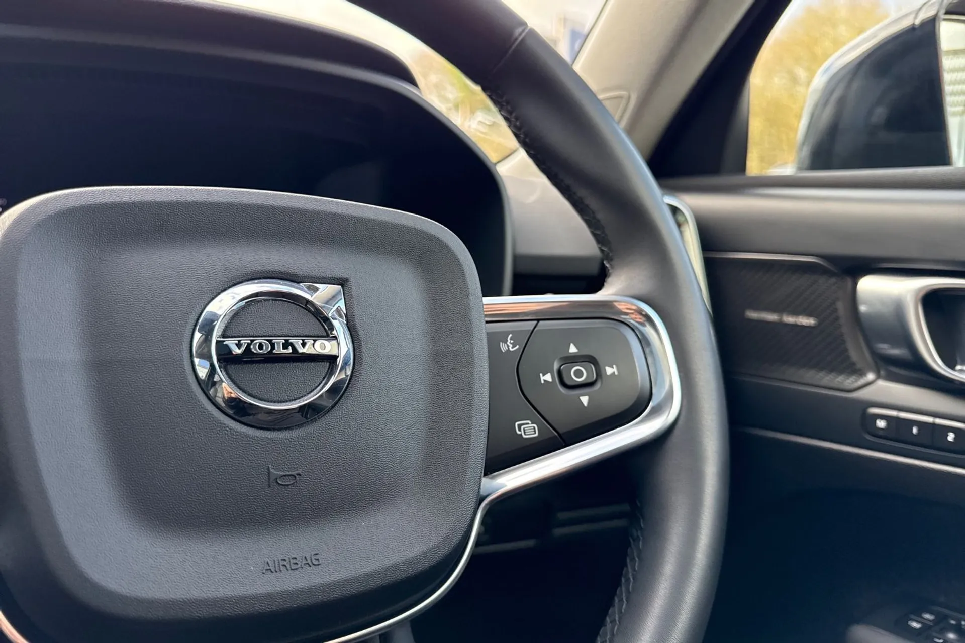 Volvo XC40 thumbnail image number 37