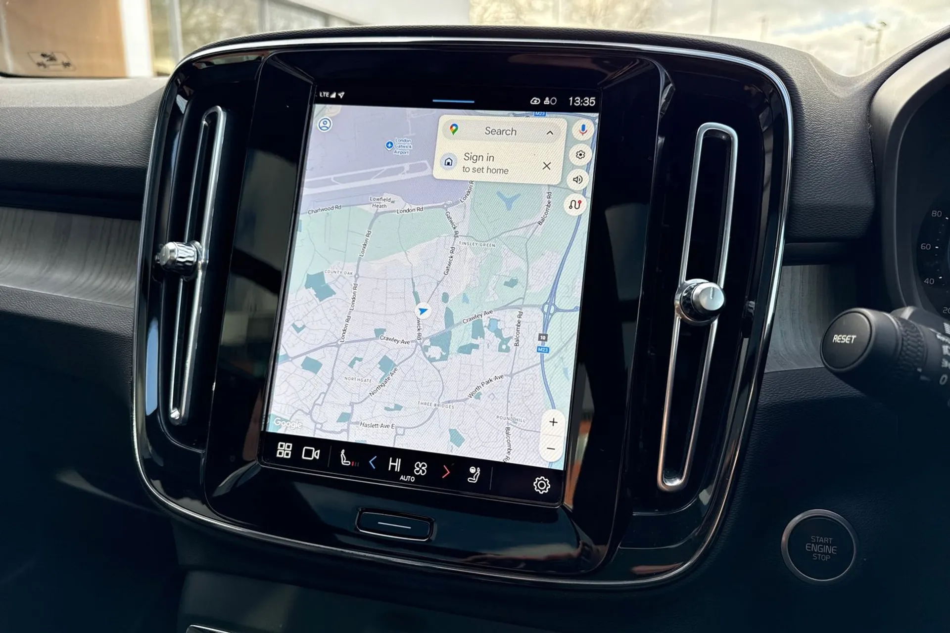 Volvo XC40 thumbnail image number 5