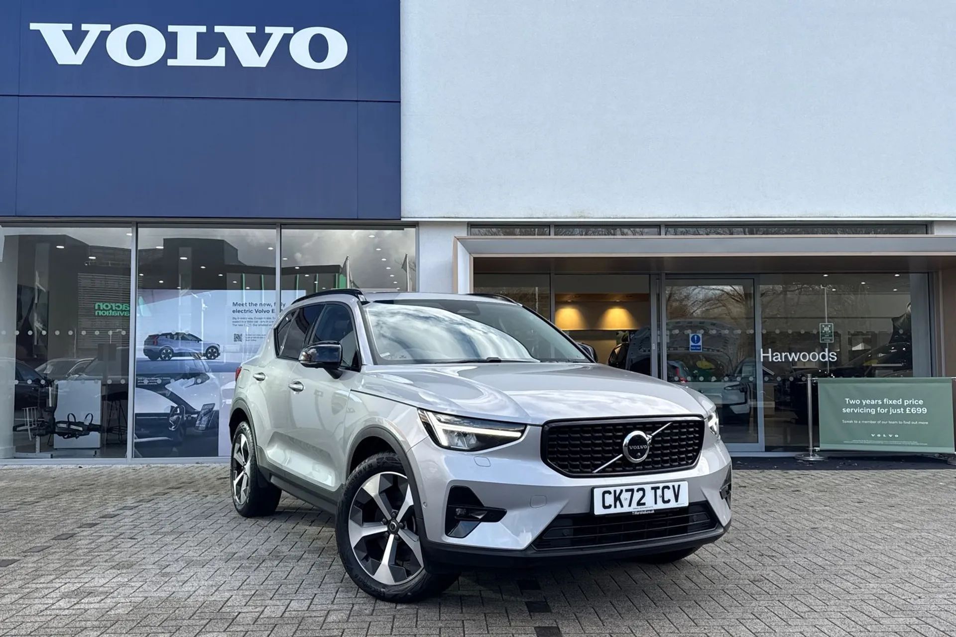 Volvo XC40 focused image