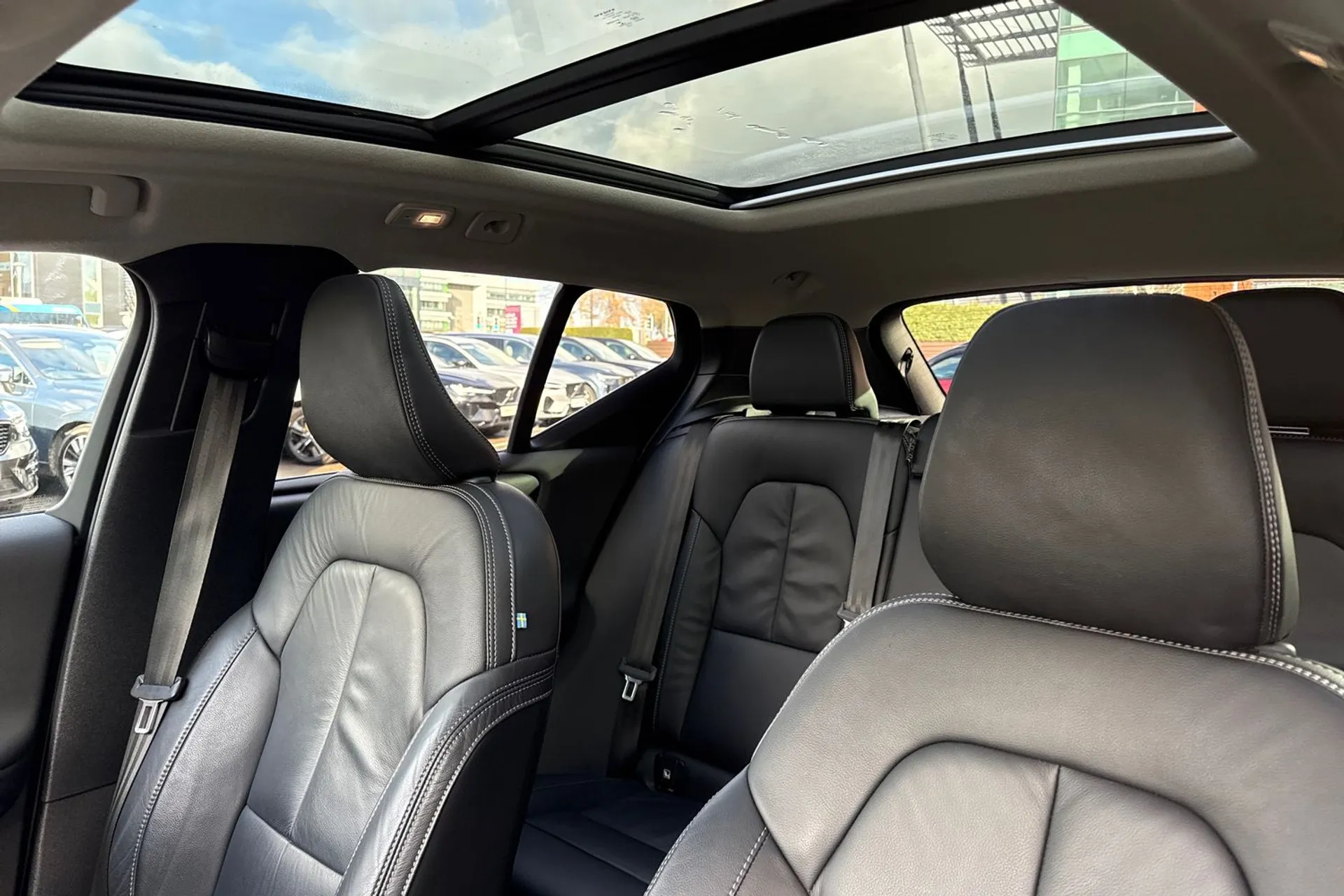 Volvo XC40 thumbnail image number 29