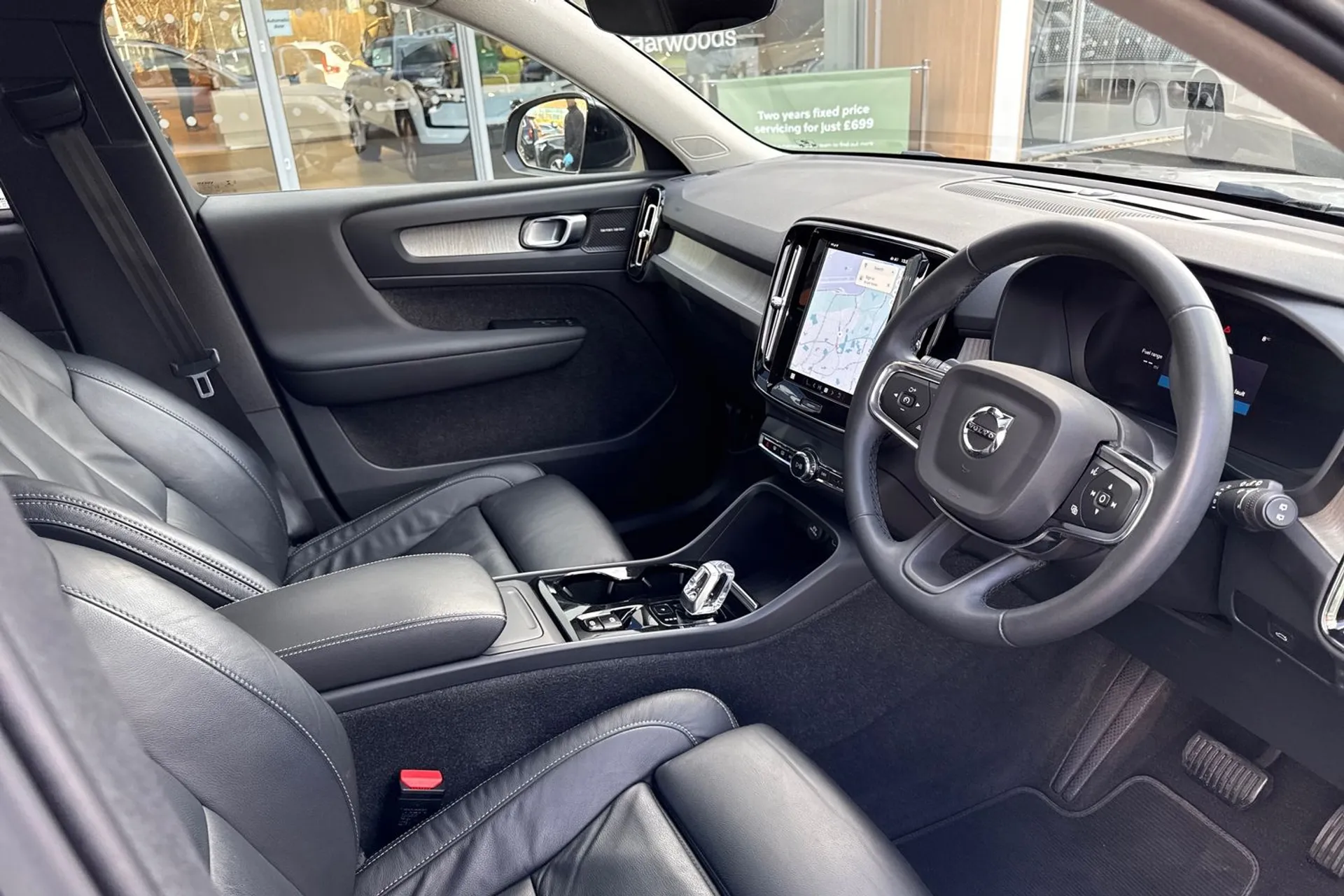 Volvo XC40 thumbnail image number 6