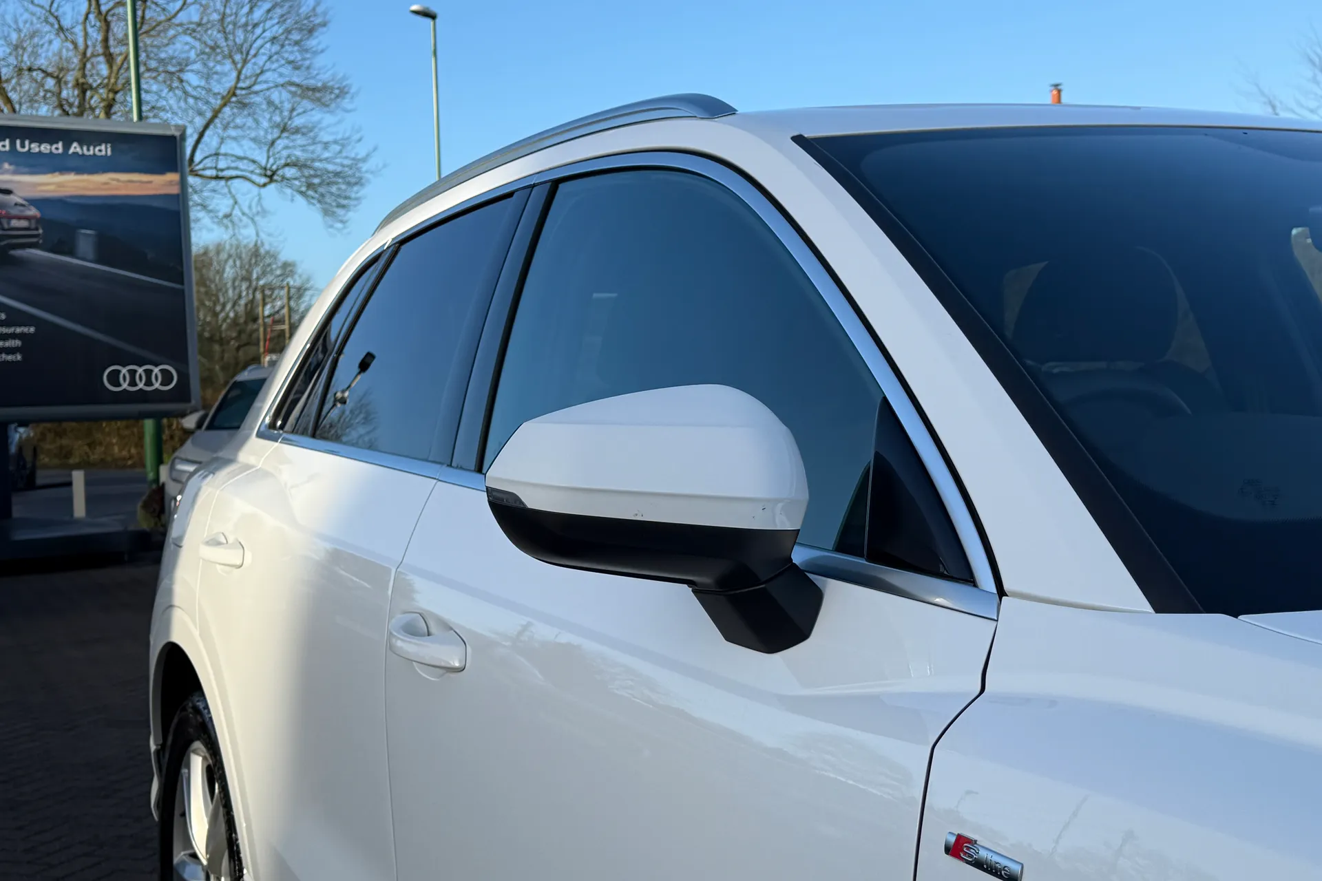 Audi Q3 thumbnail image number 46