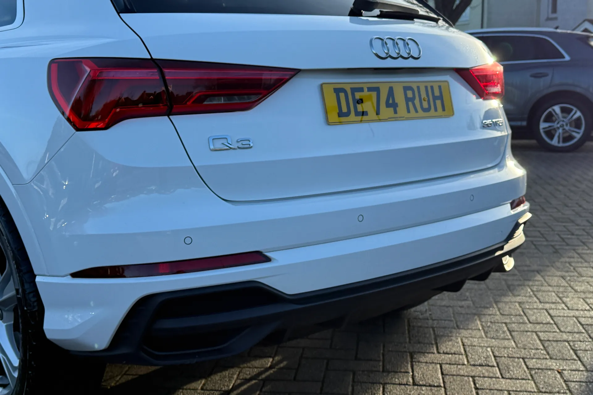 Audi Q3 thumbnail image number 48