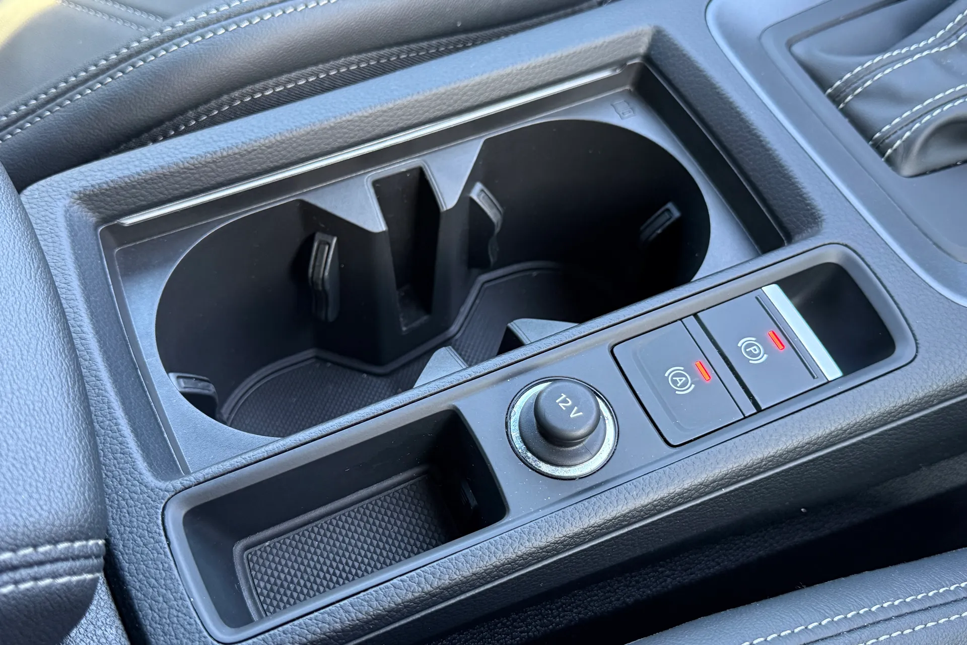 Audi Q3 thumbnail image number 38