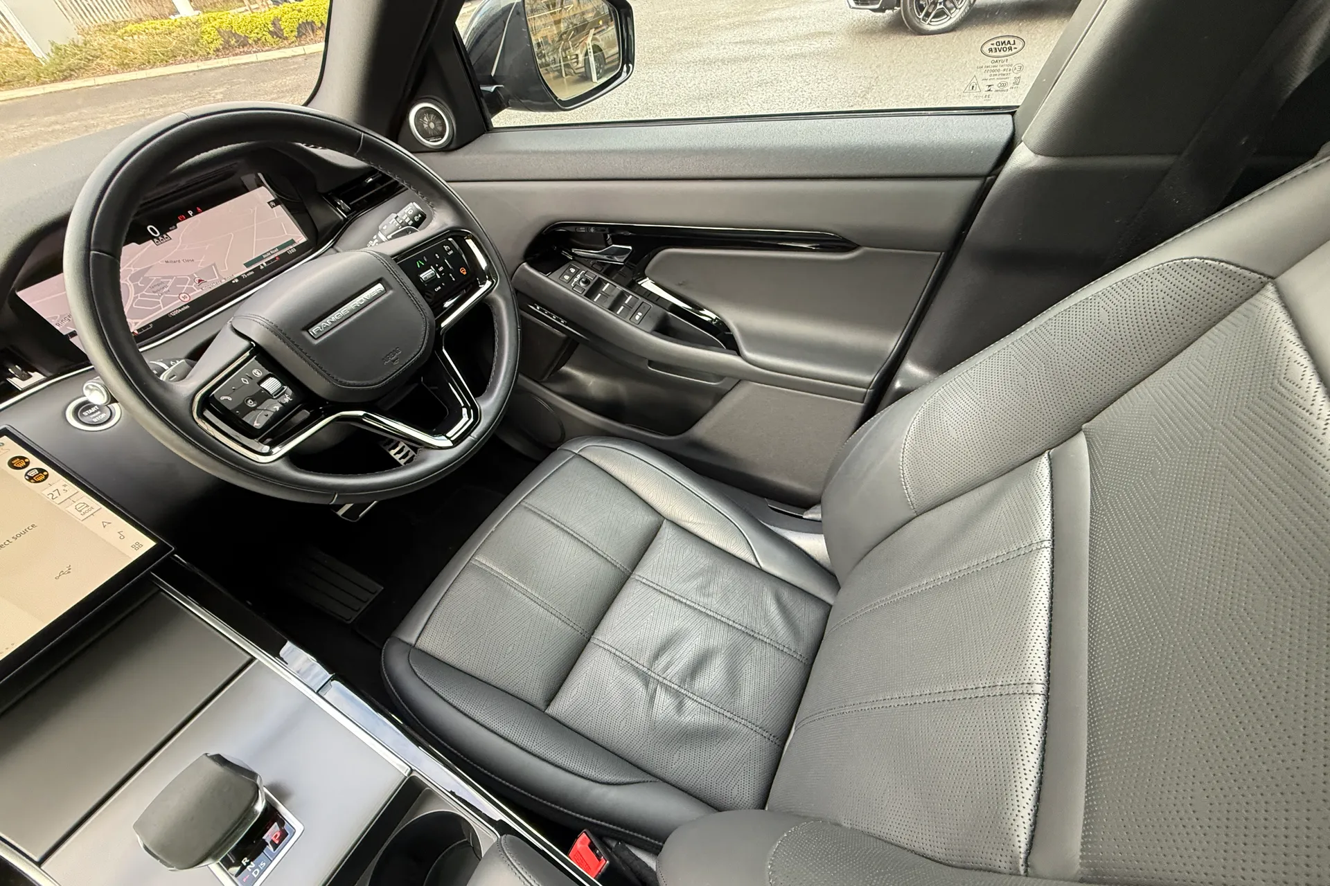 LAND ROVER RANGE ROVER EVOQUE thumbnail image number 13