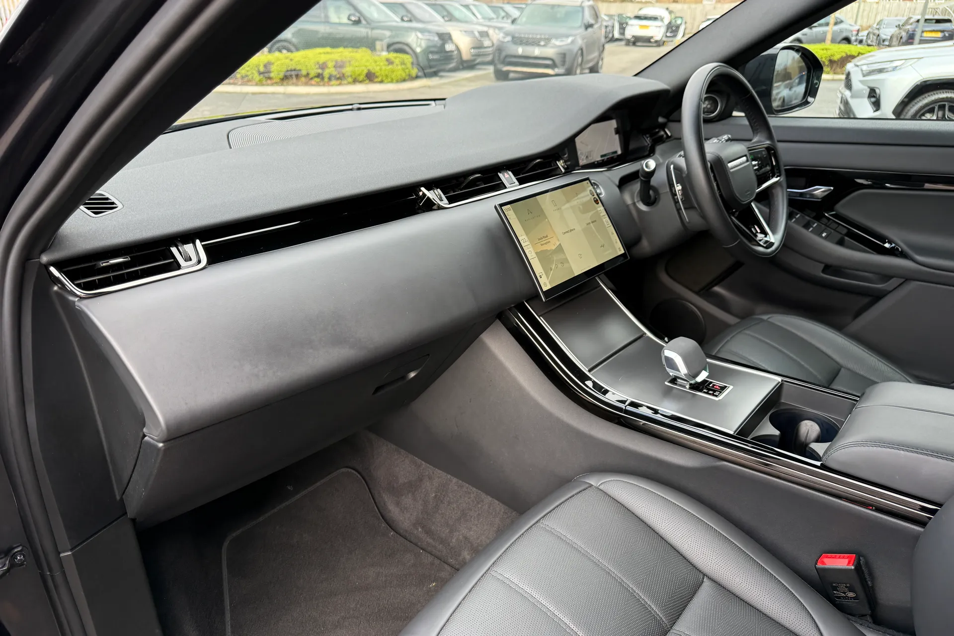 LAND ROVER RANGE ROVER EVOQUE thumbnail image number 46