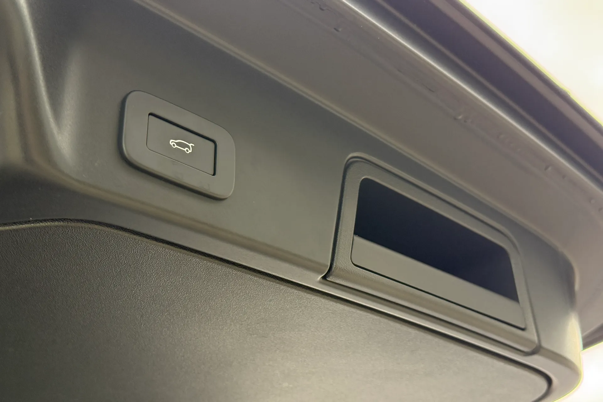 LAND ROVER RANGE ROVER EVOQUE thumbnail image number 40