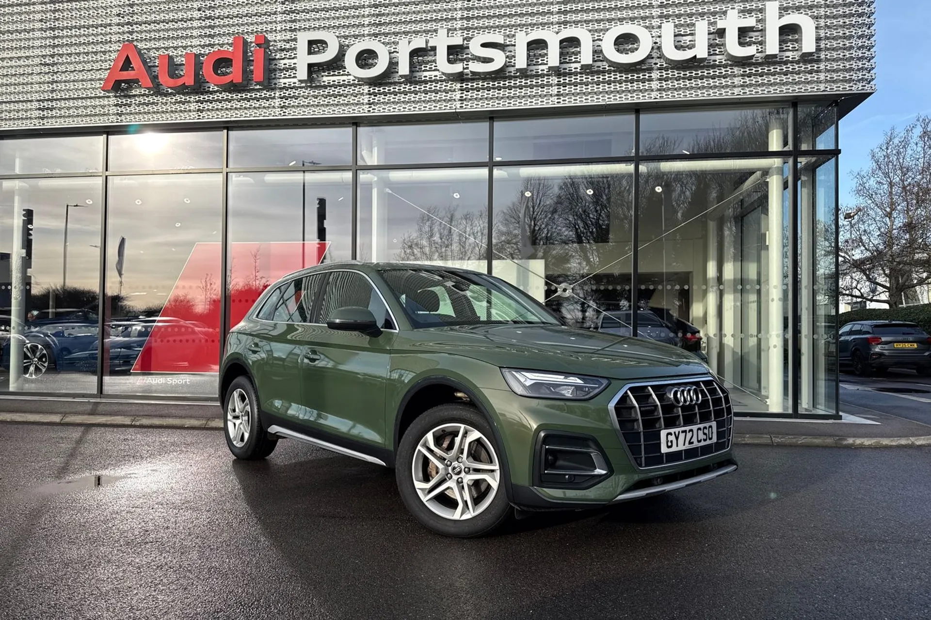 Audi Q5 focused image