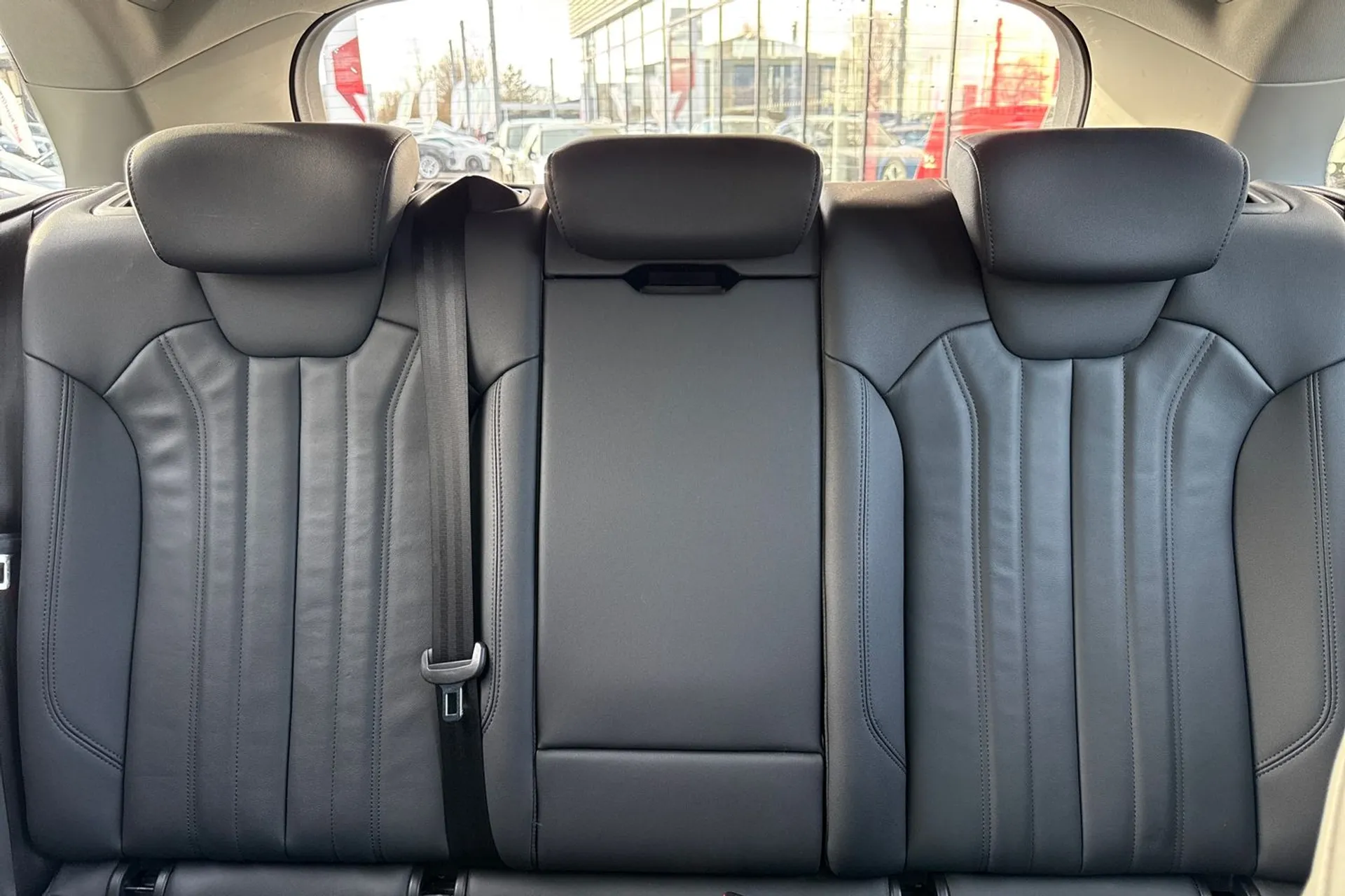 Audi Q5 thumbnail image number 46