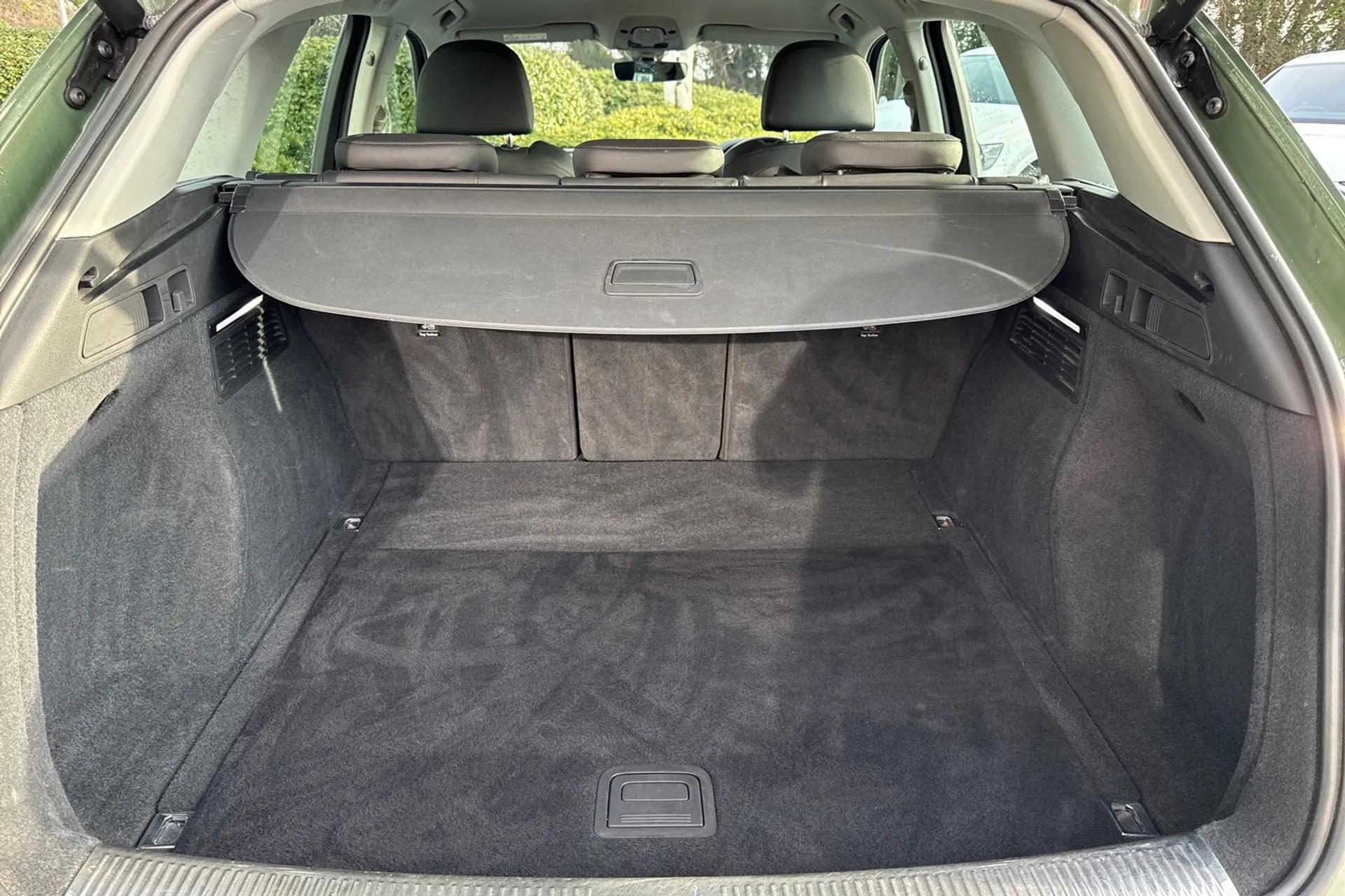 Audi Q5 thumbnail image number 33