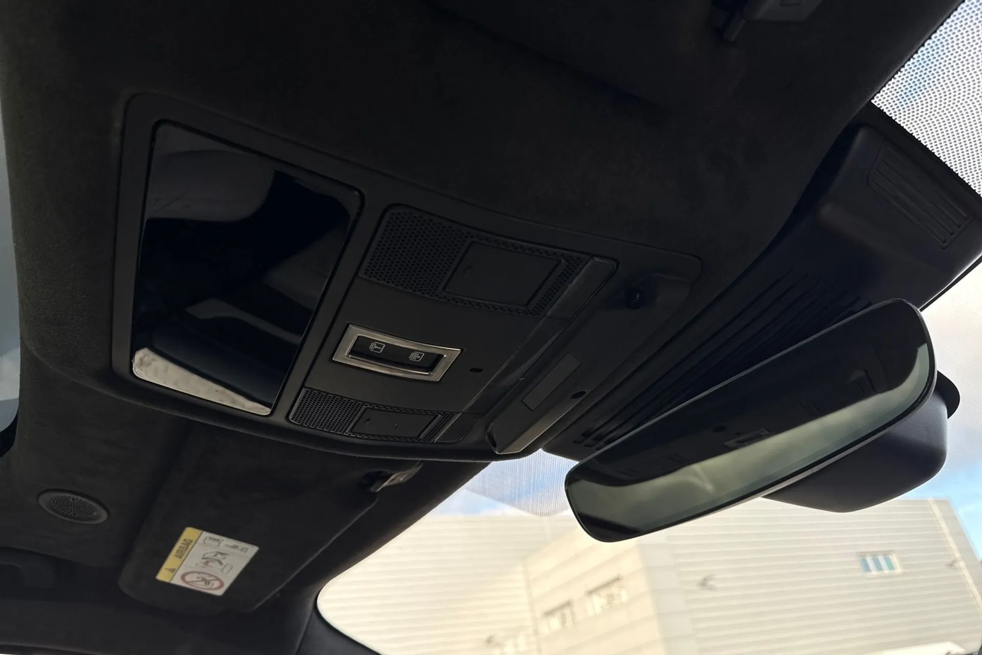 Jaguar F-PACE thumbnail image number 57