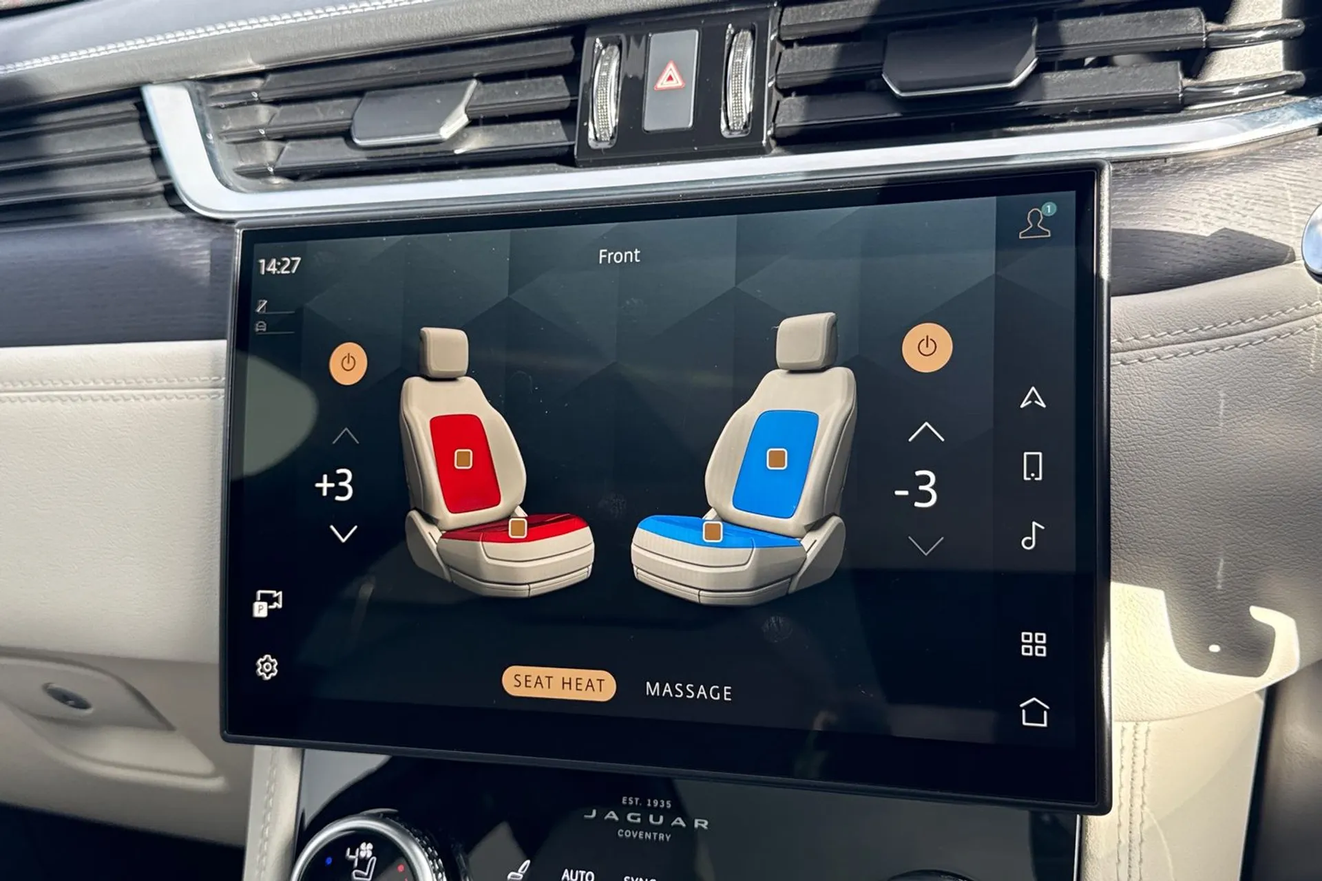 Jaguar F-PACE thumbnail image number 20