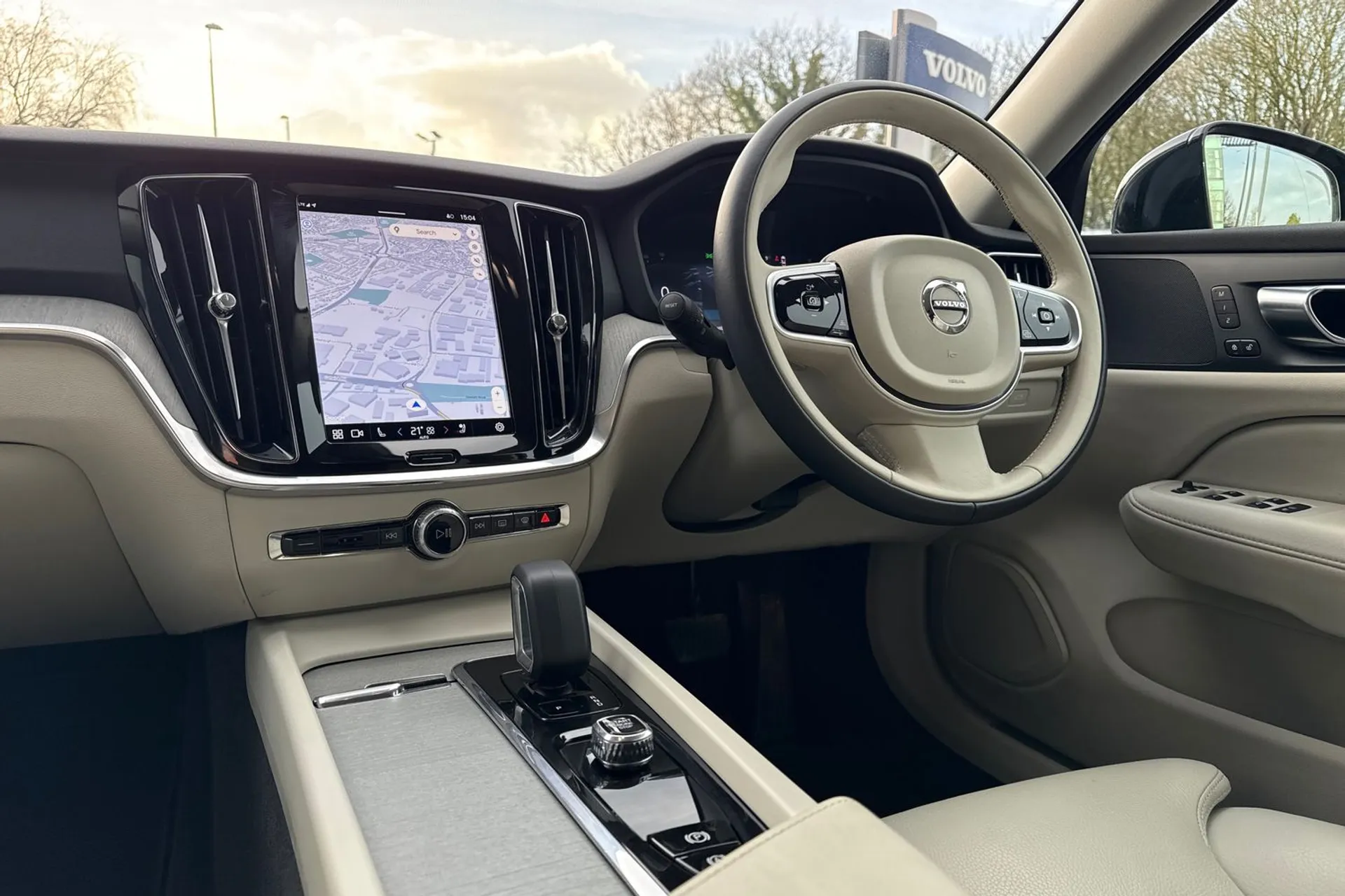 Volvo V60 thumbnail image number 36