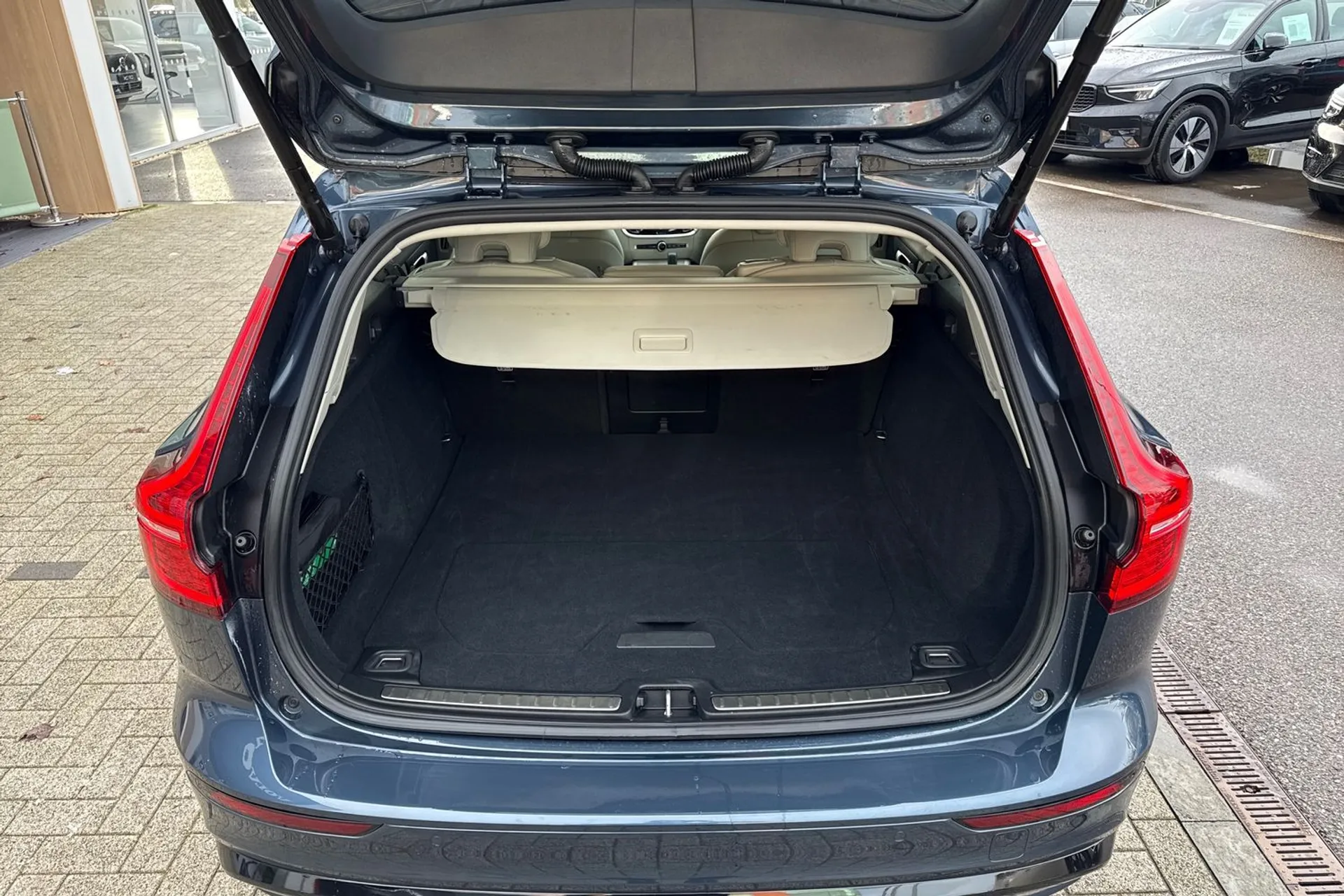 Volvo V60 thumbnail image number 20