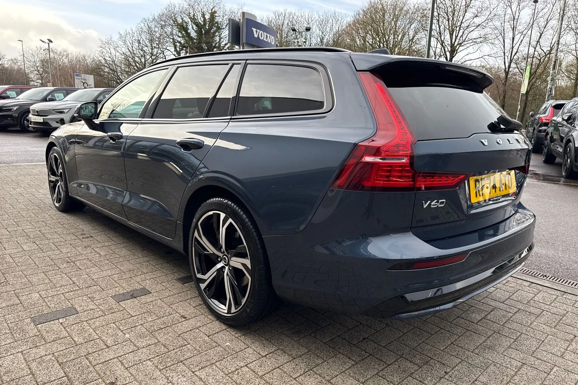 Volvo V60 thumbnail image number 10