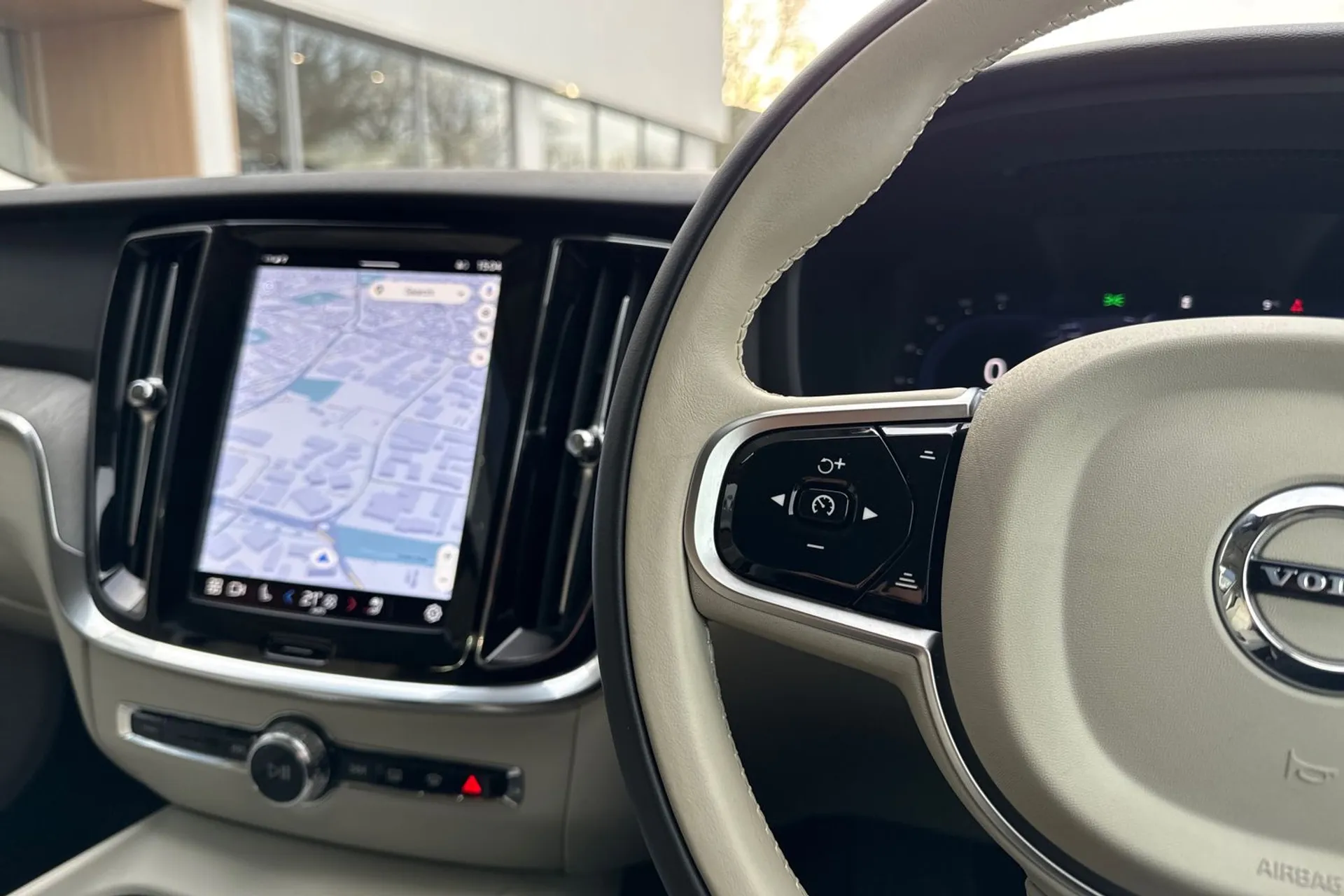 Volvo V60 thumbnail image number 37