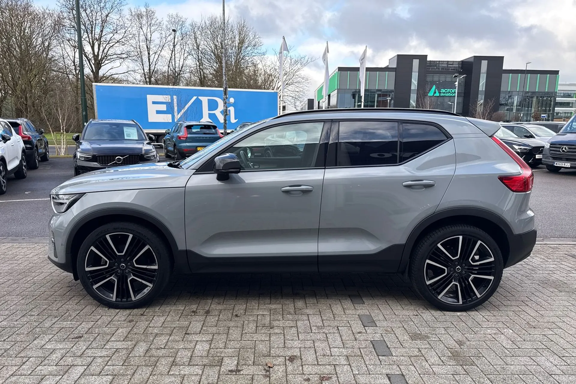 Volvo XC40 thumbnail image number 11