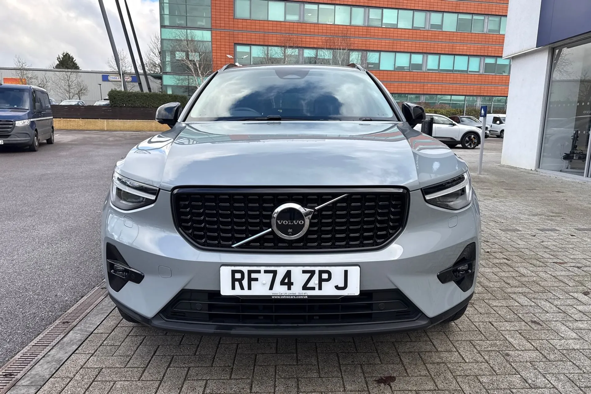 Volvo XC40 thumbnail image number 13