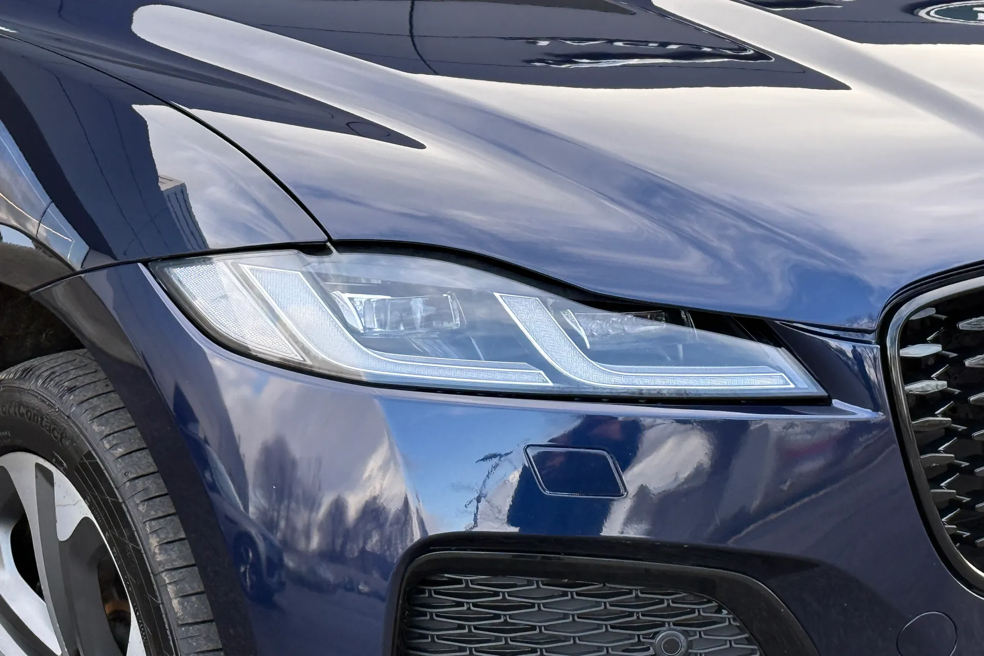 Jaguar F-PACE thumbnail image number 49