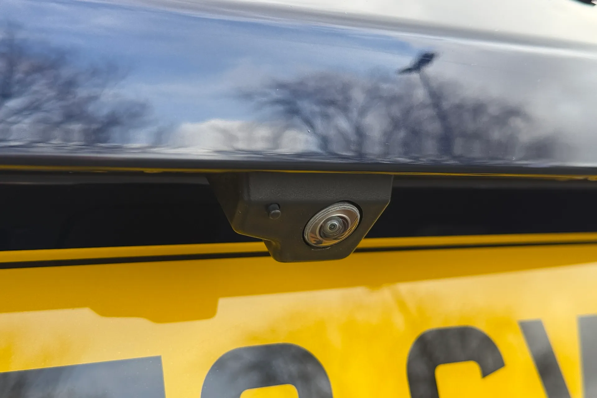 Jaguar F-PACE thumbnail image number 43