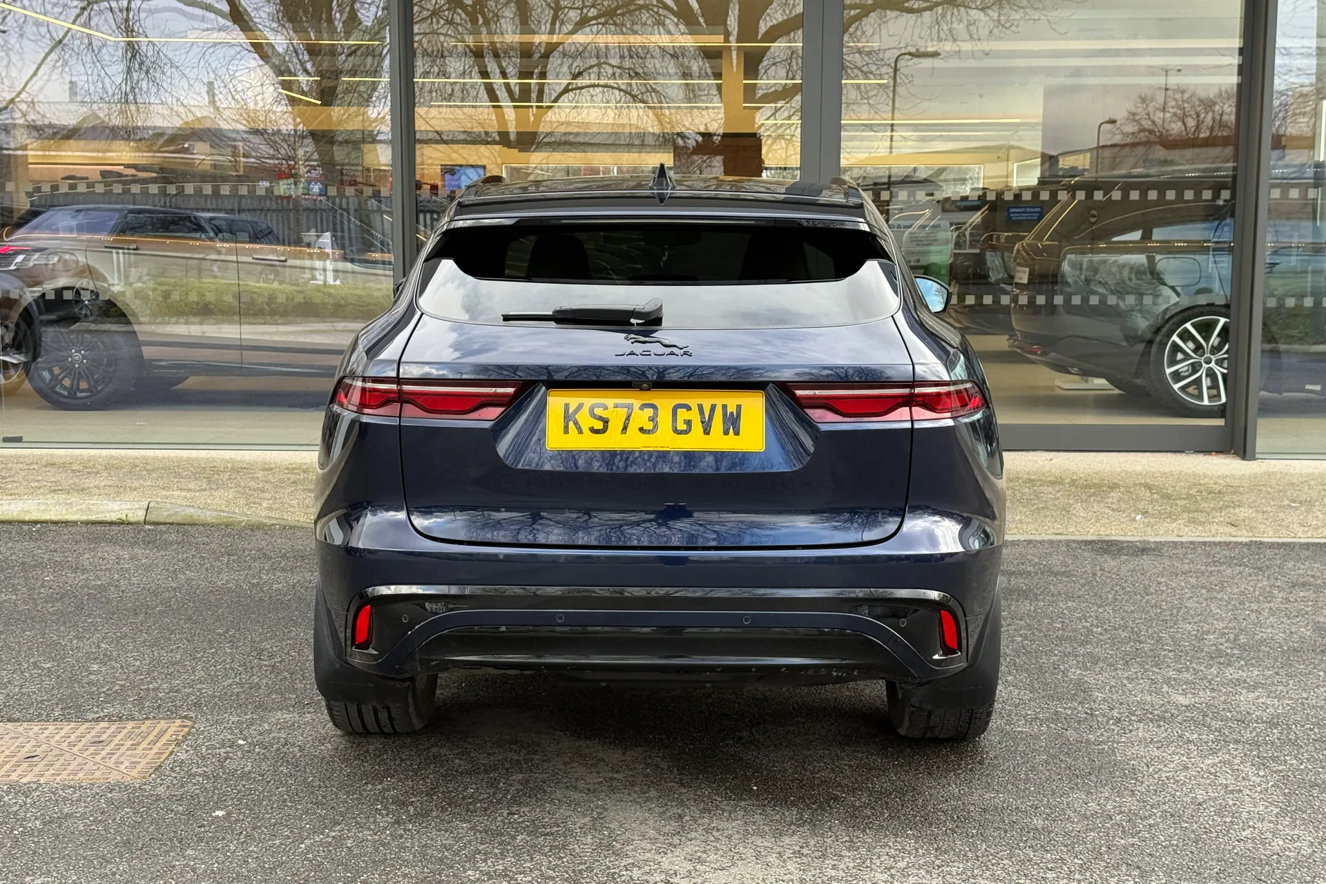 Jaguar F-PACE thumbnail image number 8