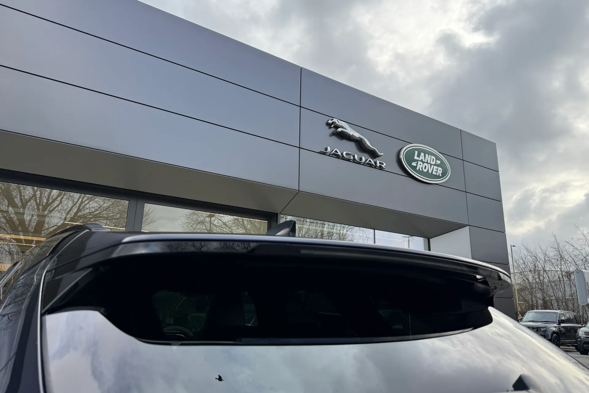 Jaguar F-PACE thumbnail image number 30