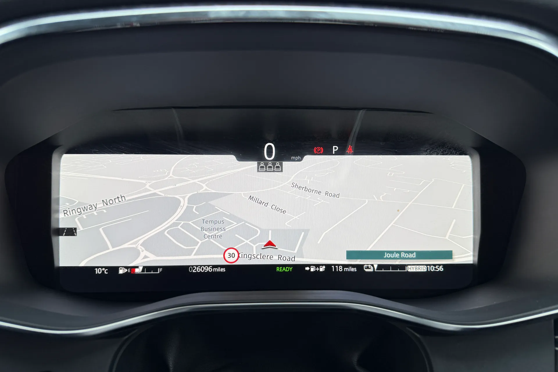 Jaguar F-PACE thumbnail image number 21