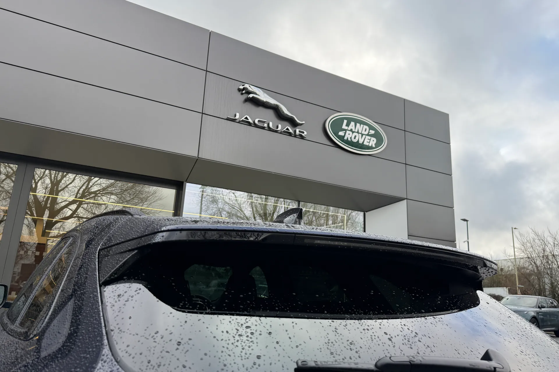 Jaguar F-PACE thumbnail image number 29