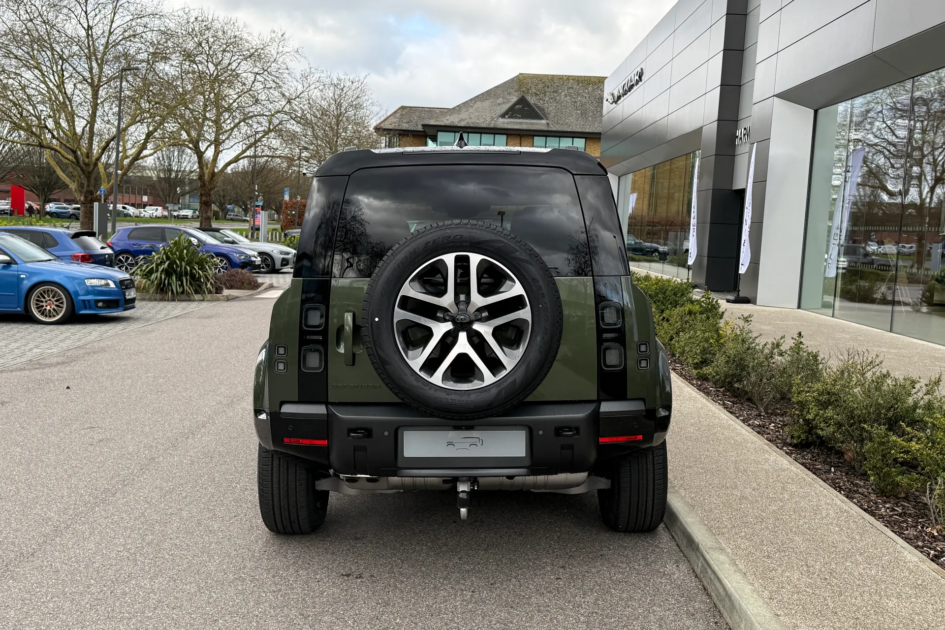 LAND ROVER DEFENDER thumbnail image number 17