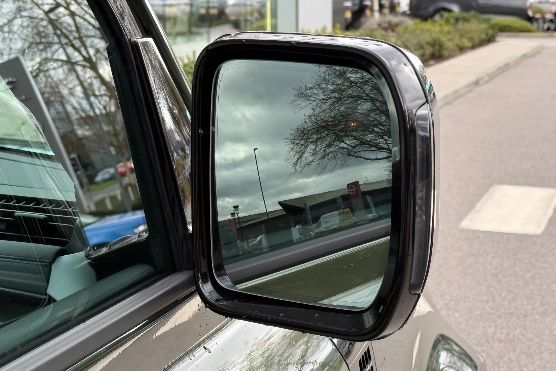 LAND ROVER DEFENDER thumbnail image number 13