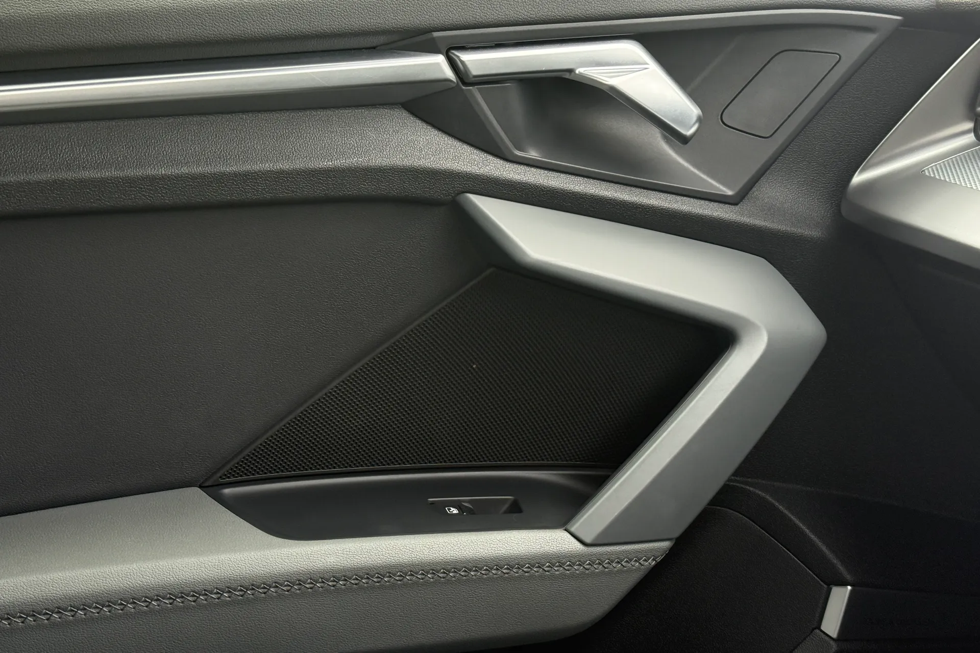 Audi A3 thumbnail image number 29