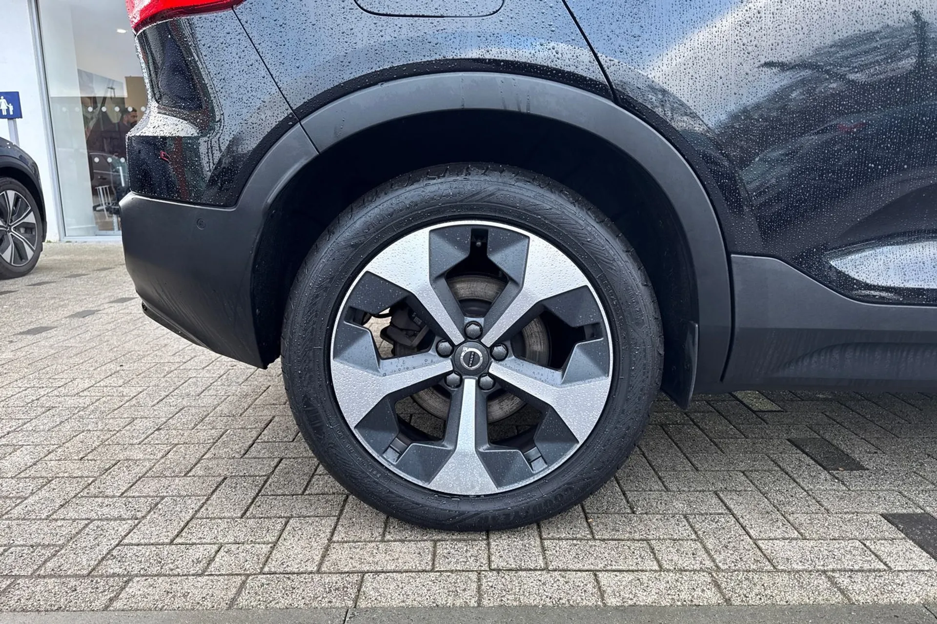 Volvo XC40 thumbnail image number 14