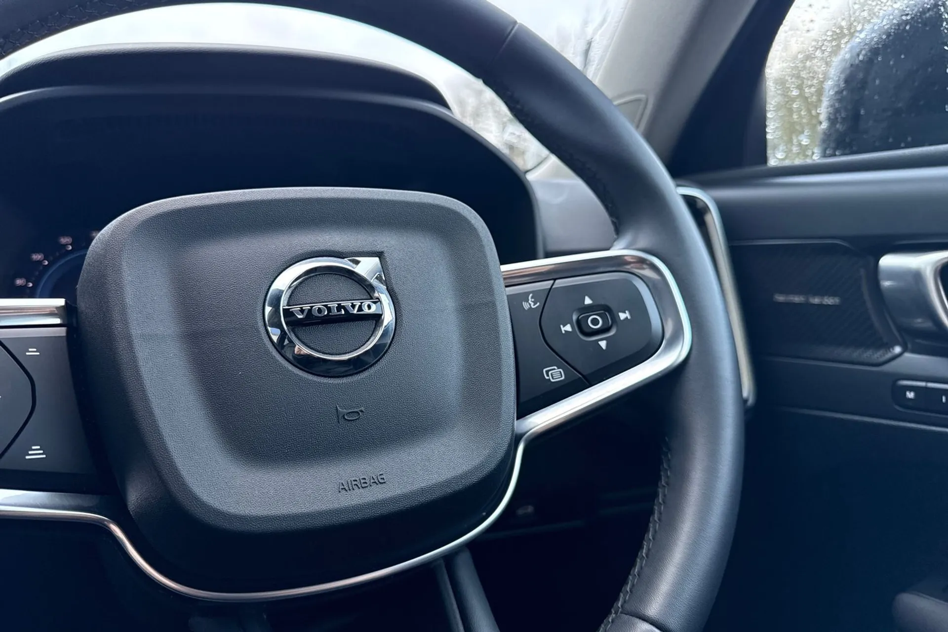 Volvo XC40 thumbnail image number 37