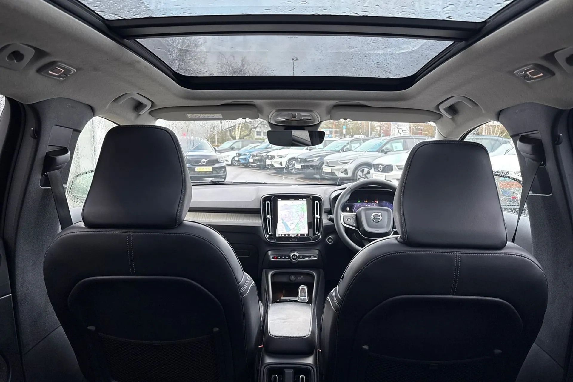 Volvo XC40 thumbnail image number 22