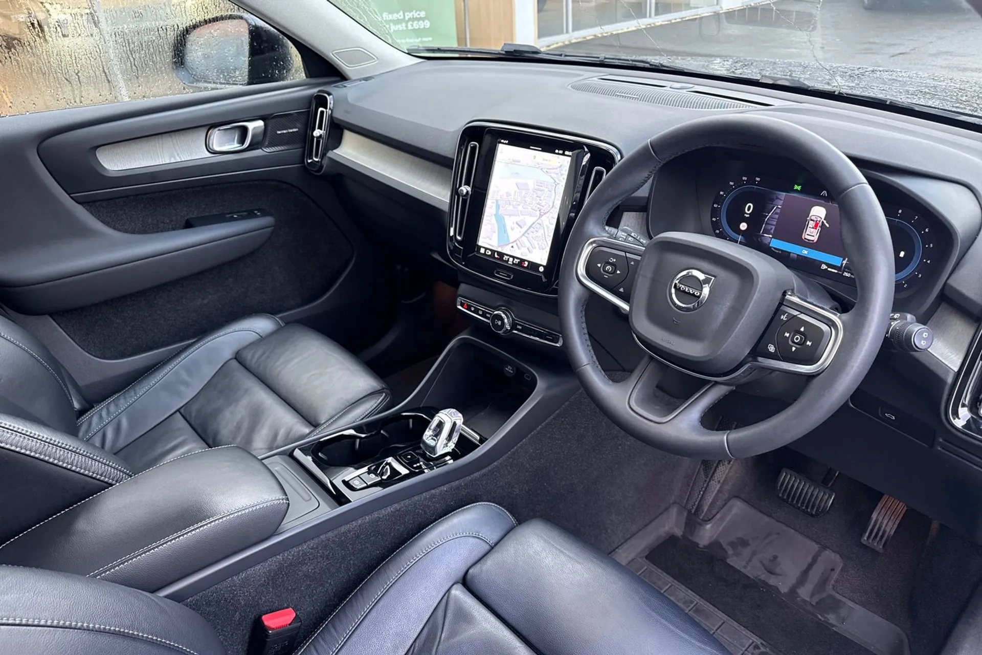 Volvo XC40 thumbnail image number 6