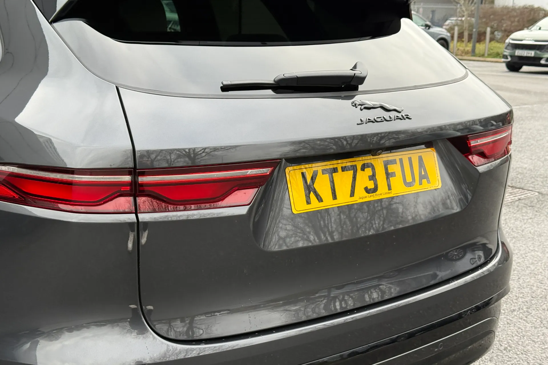 Jaguar F-PACE thumbnail image number 43