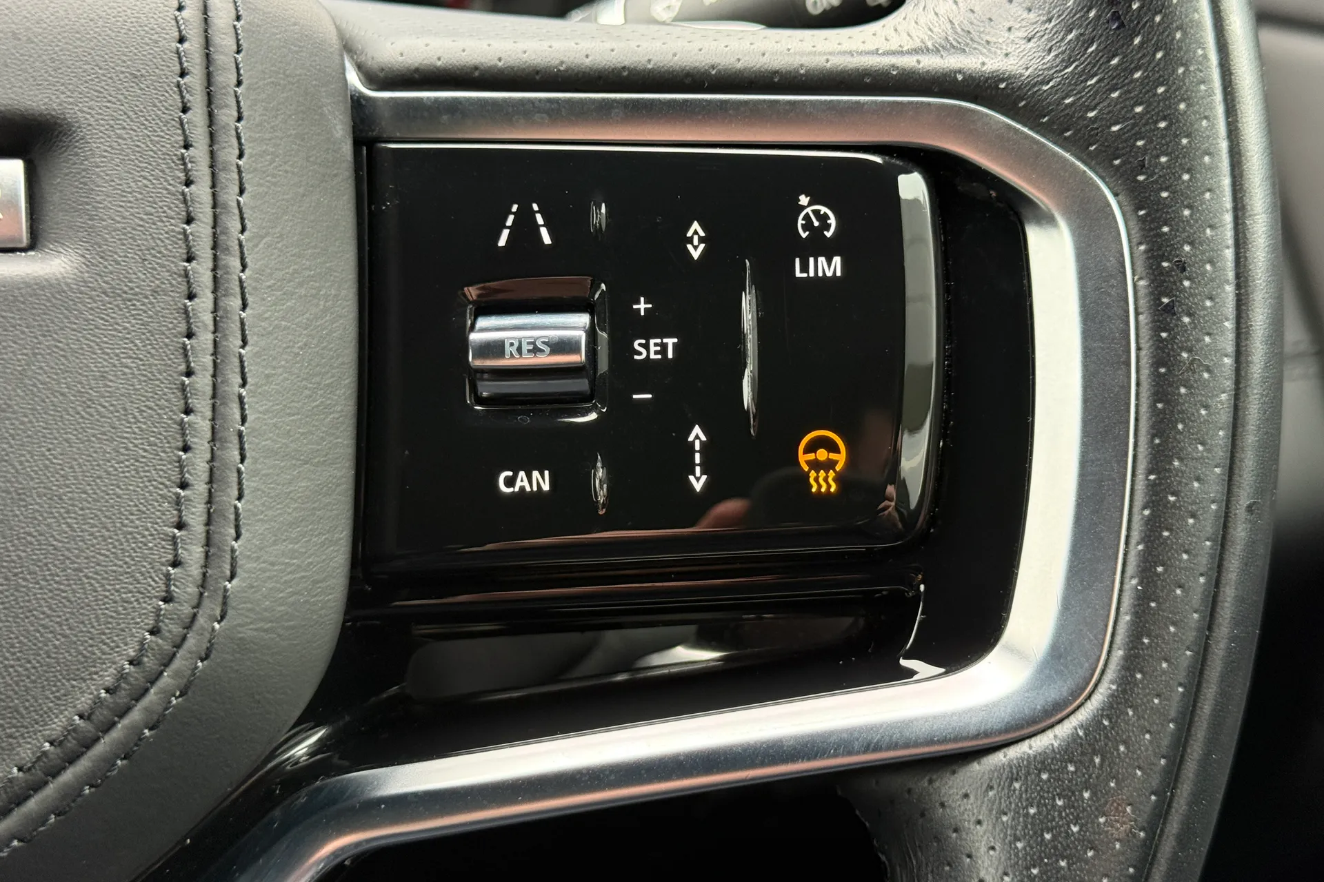 LAND ROVER RANGE ROVER EVOQUE thumbnail image number 28