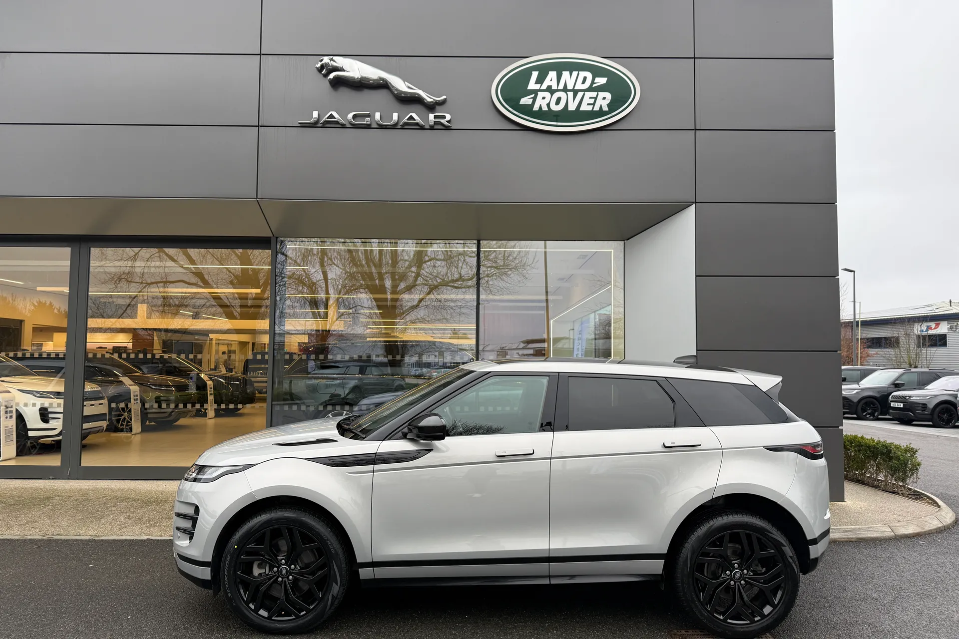 LAND ROVER RANGE ROVER EVOQUE thumbnail image number 27