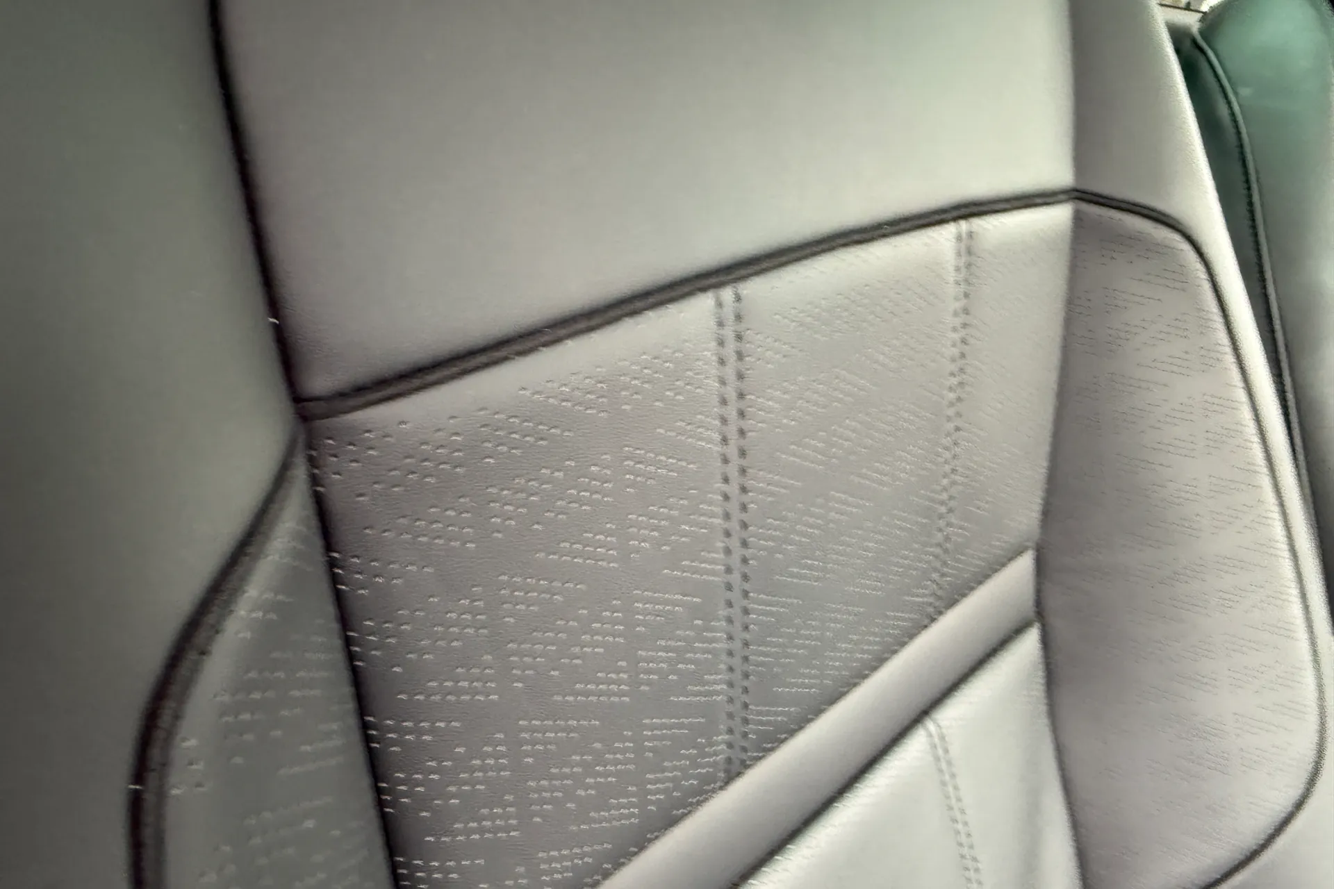 LAND ROVER RANGE ROVER EVOQUE thumbnail image number 34