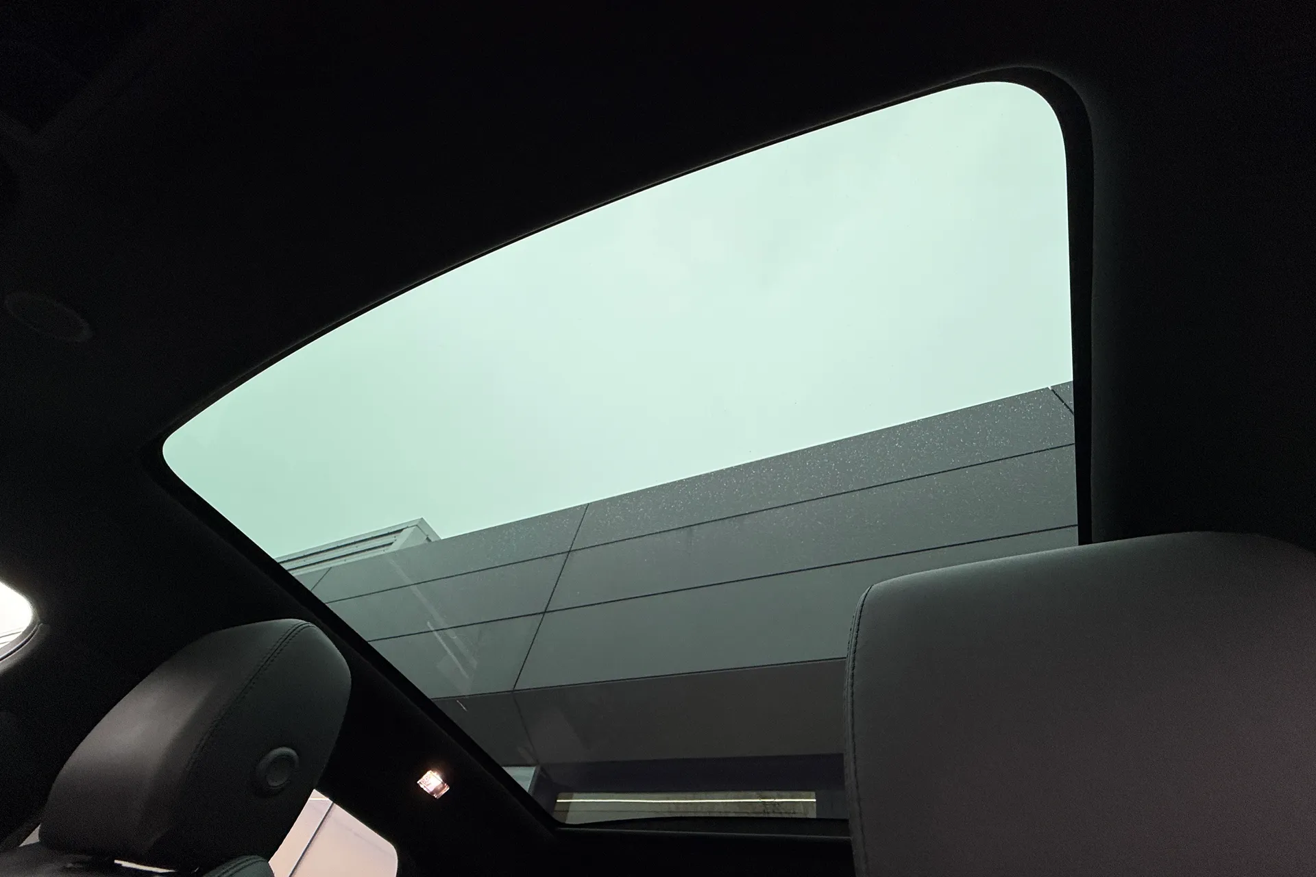 LAND ROVER RANGE ROVER EVOQUE thumbnail image number 5