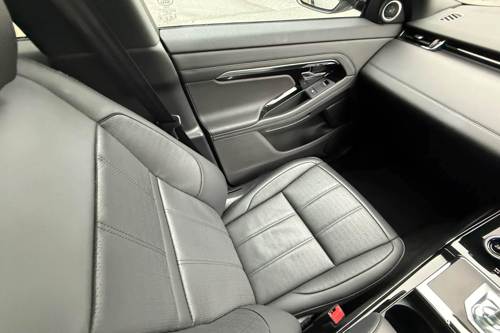 LAND ROVER RANGE ROVER EVOQUE thumbnail image number 12